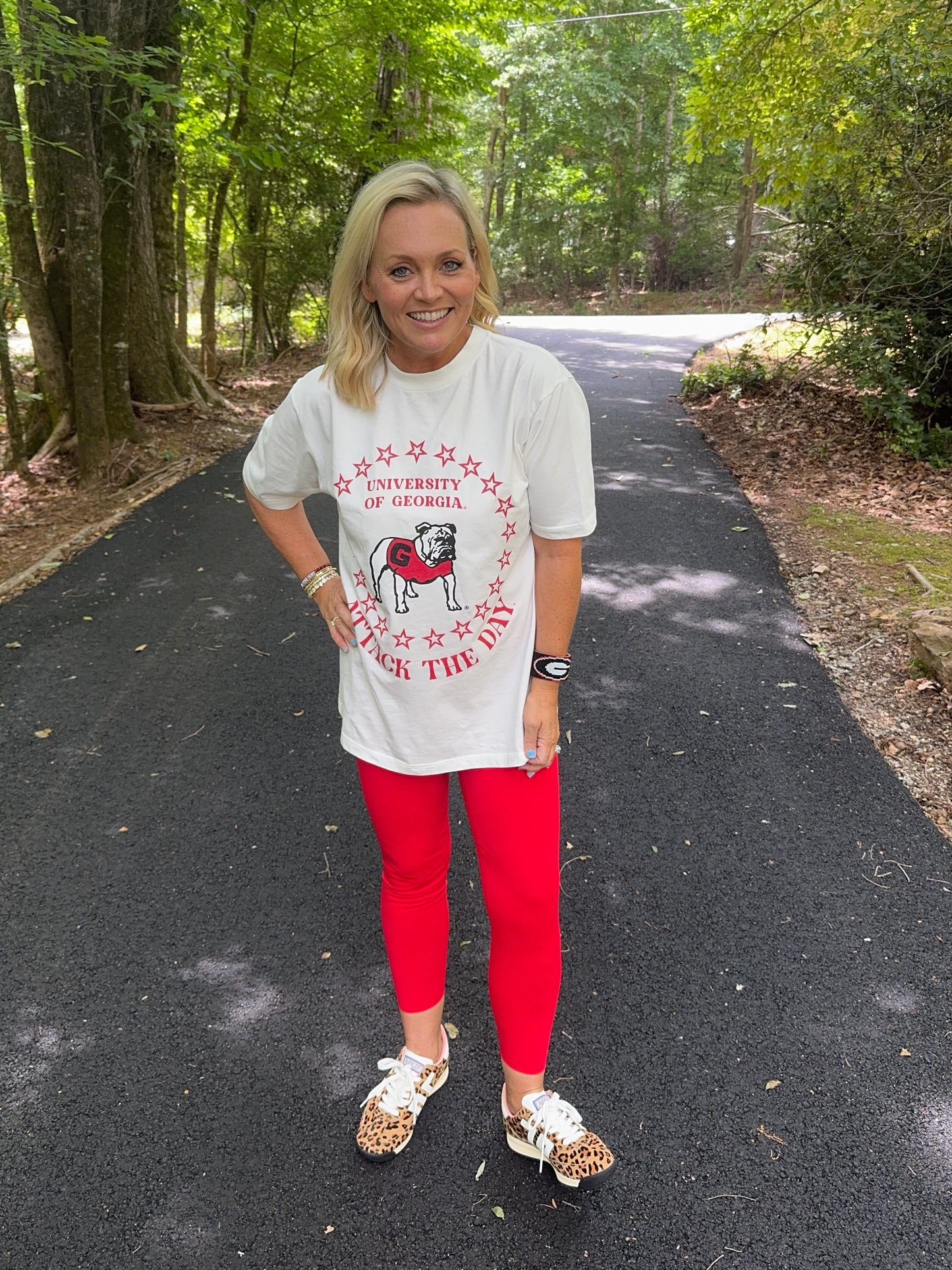 Licensed oversized crew neck bulldogs tee