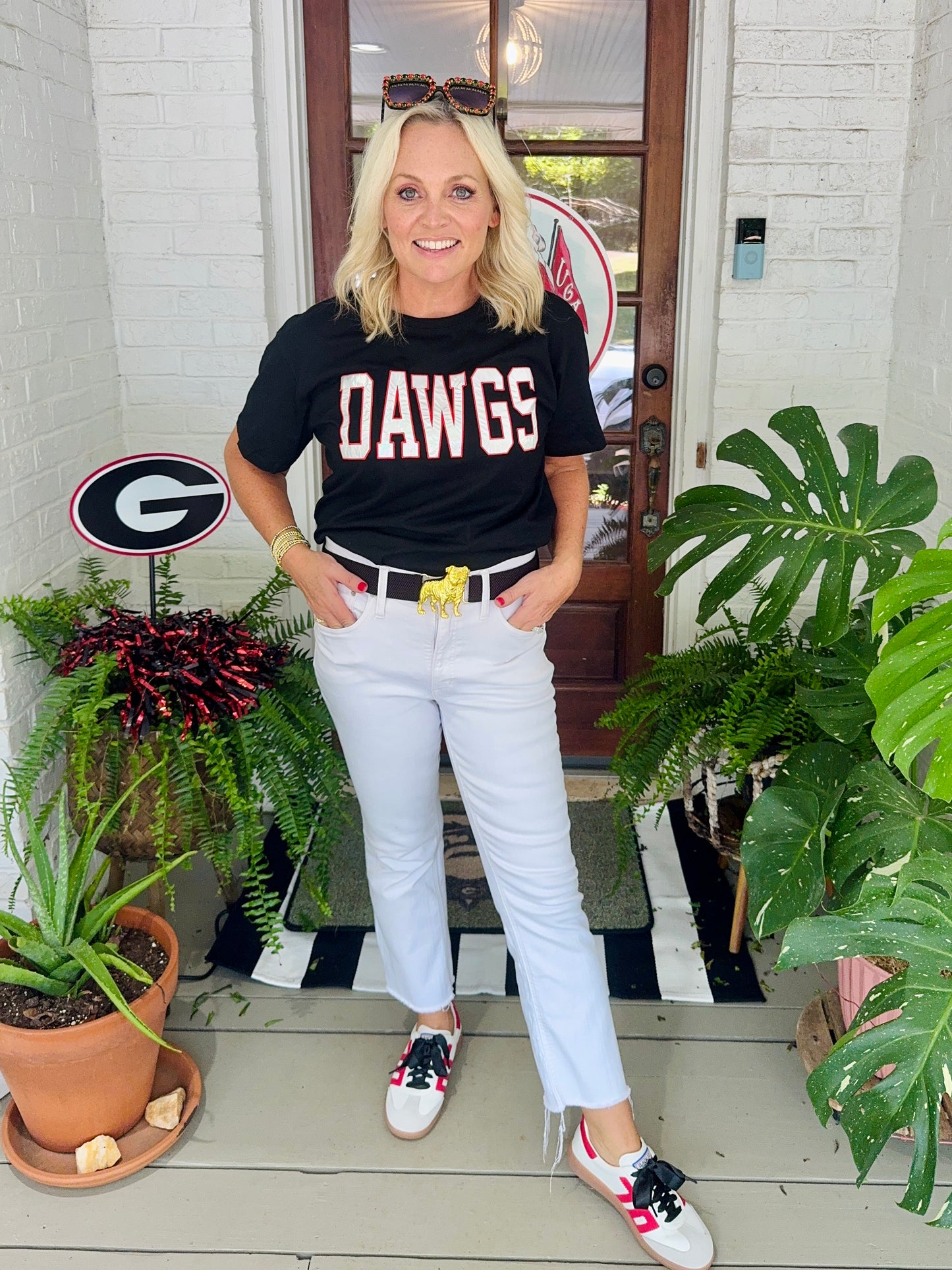 The variety boyfriend tee black with metallic silver Dawgs