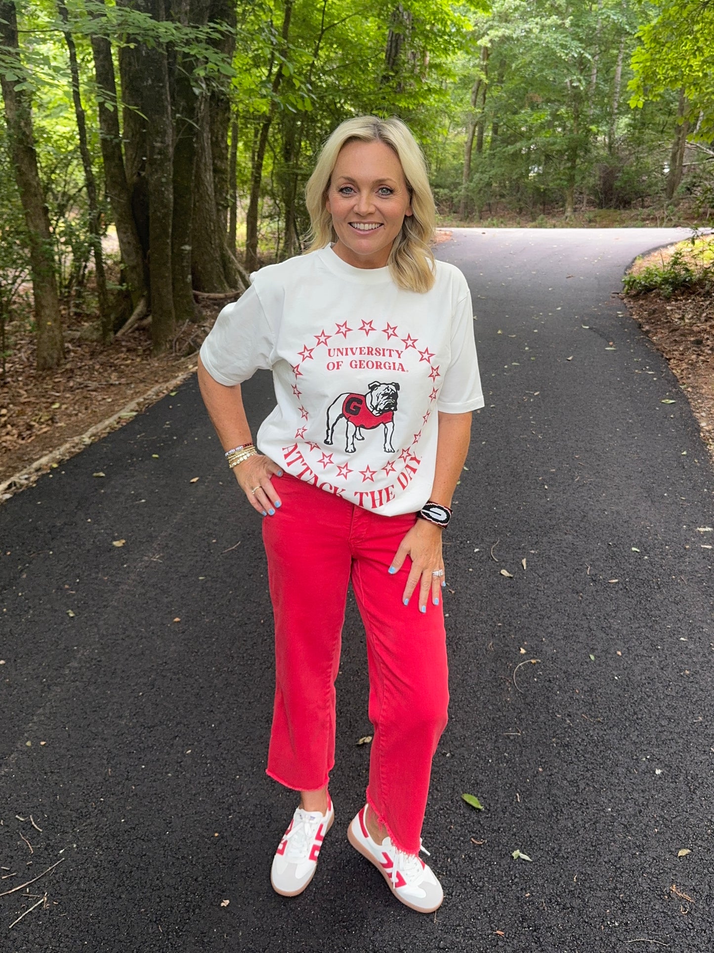Licensed oversized crew neck bulldogs tee