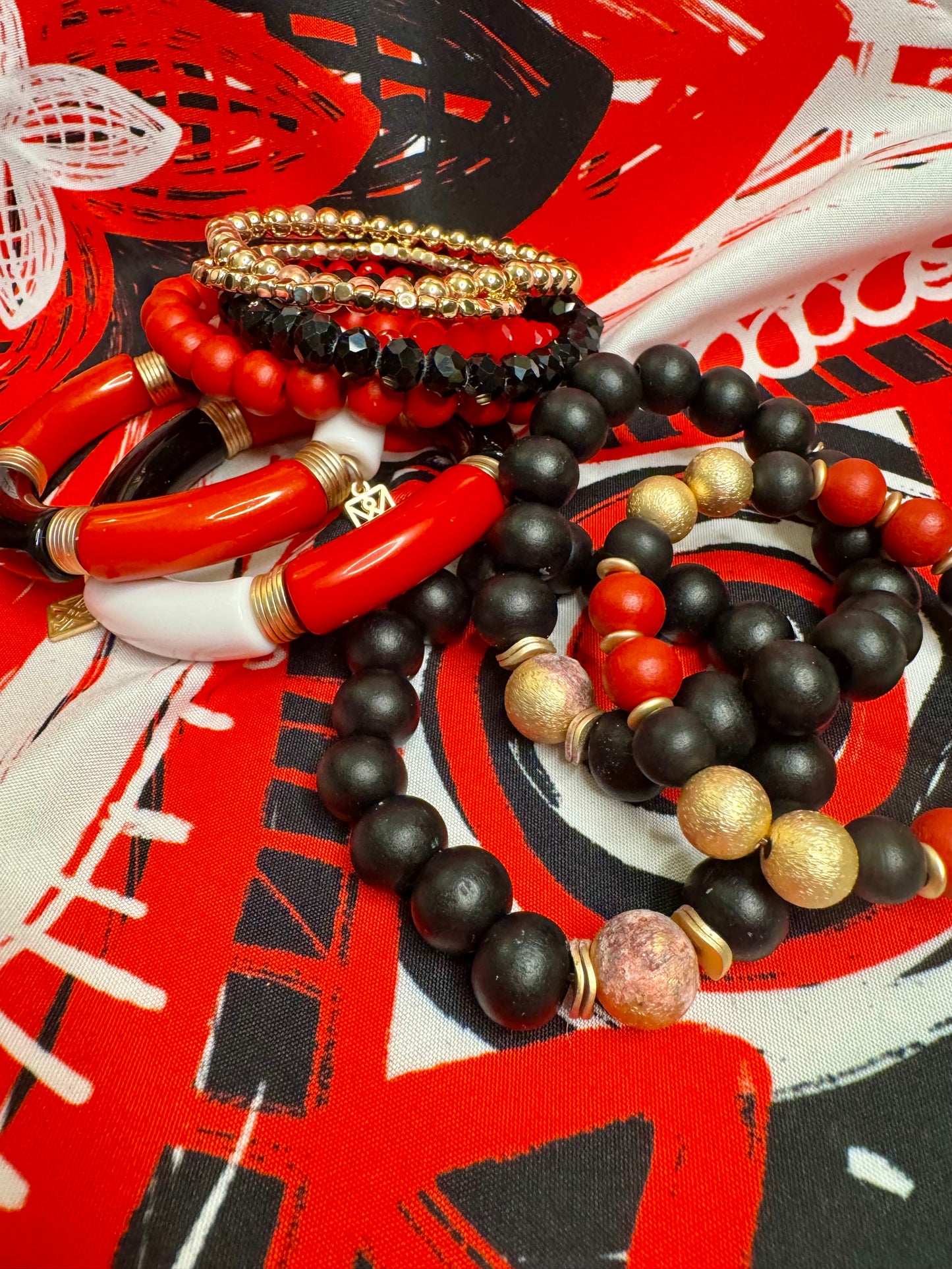 Set of 6 bracelets