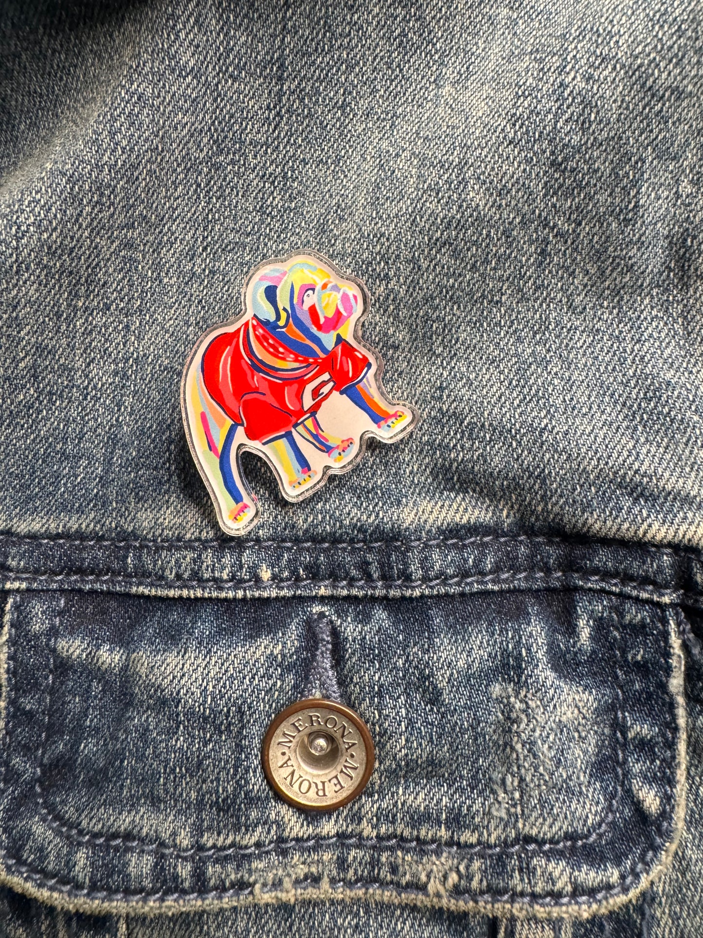 Chan art label pin