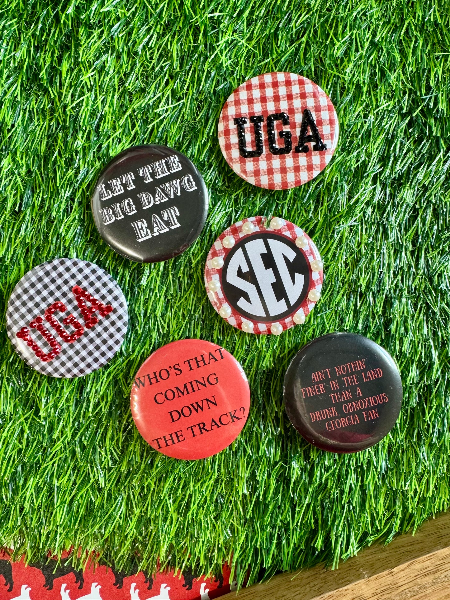 SEC Pearl embellished game day button