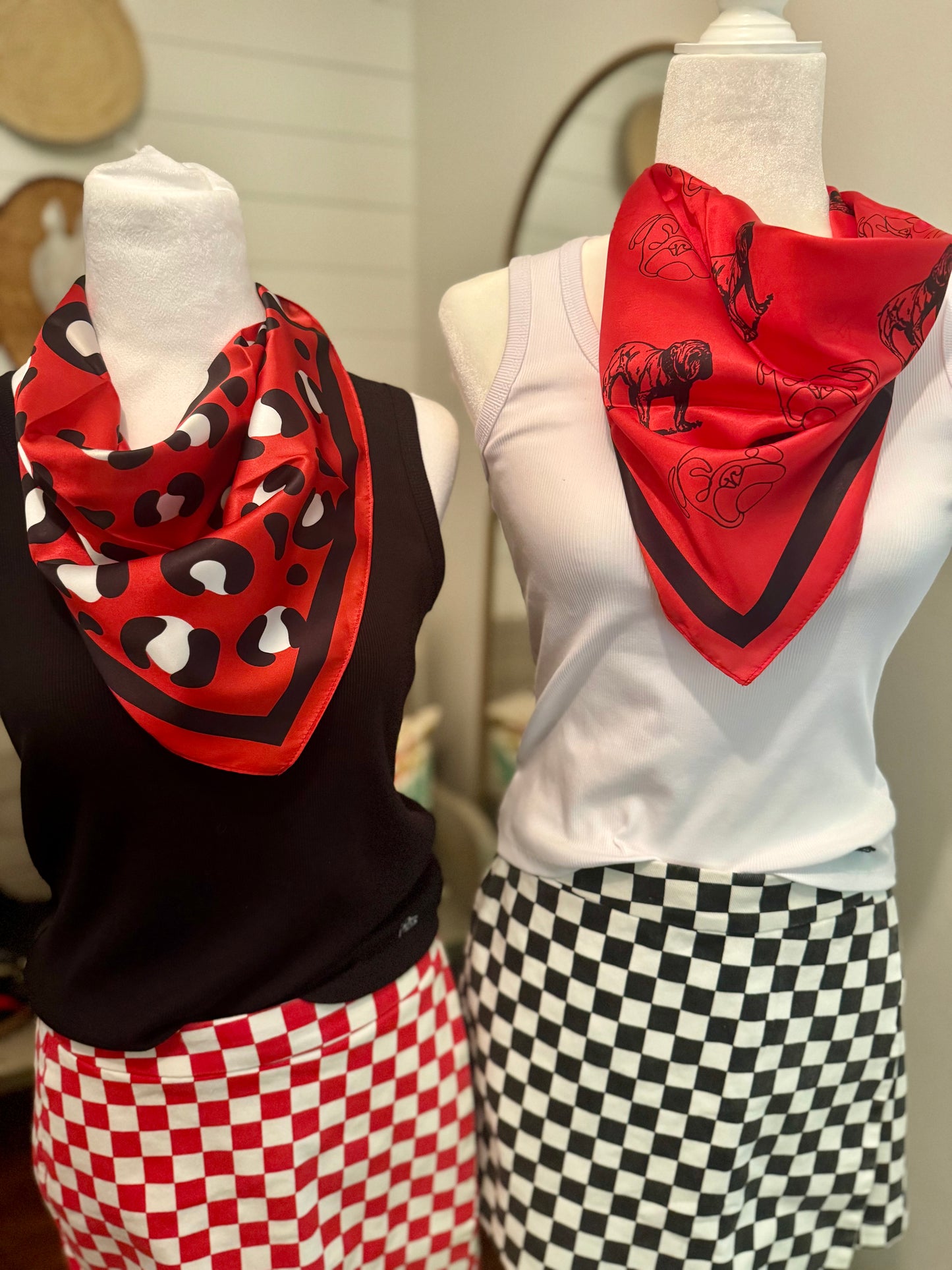 Silky game day scarf bulldogs red and black