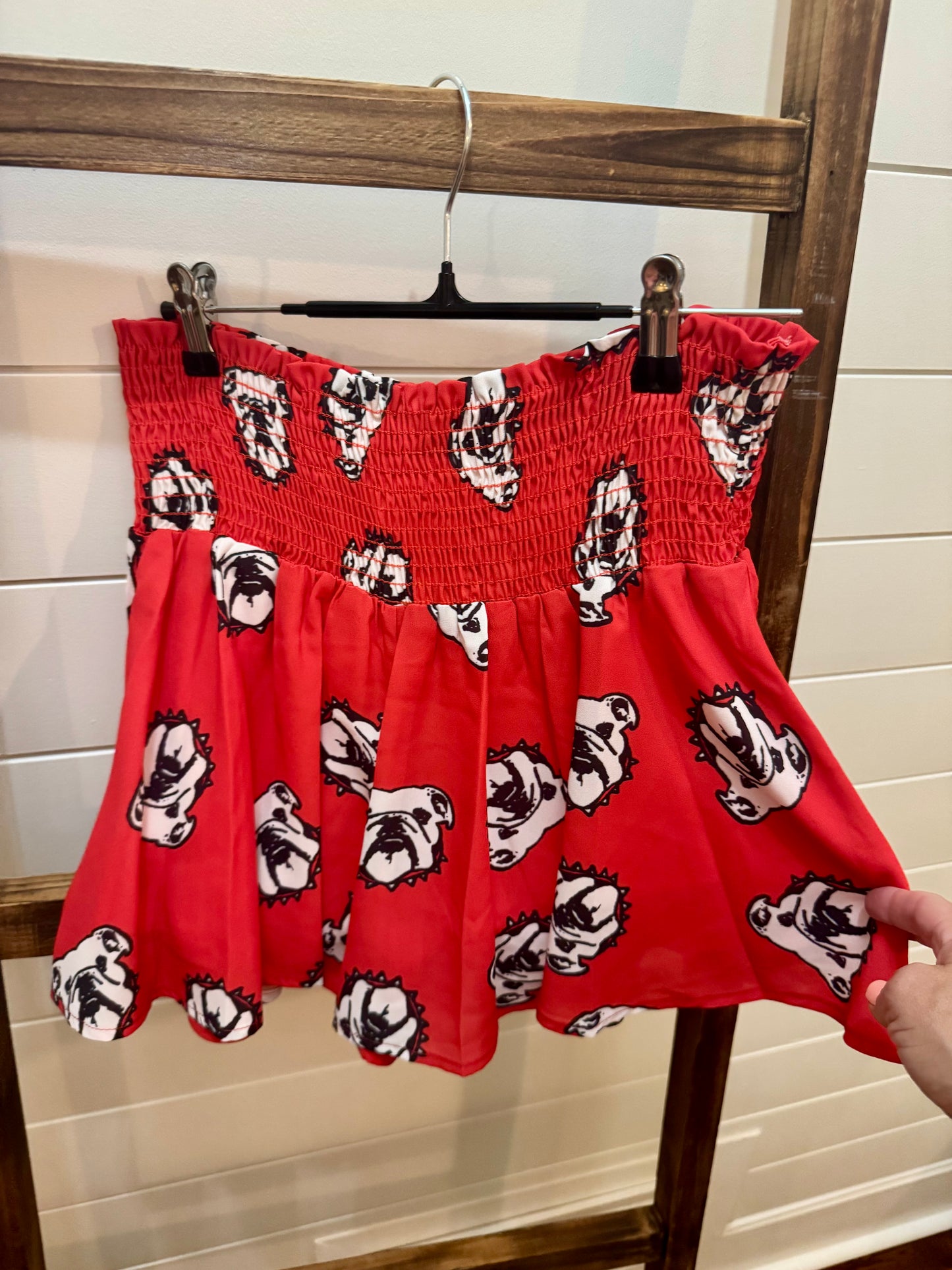 Red flowy shorts dog red black