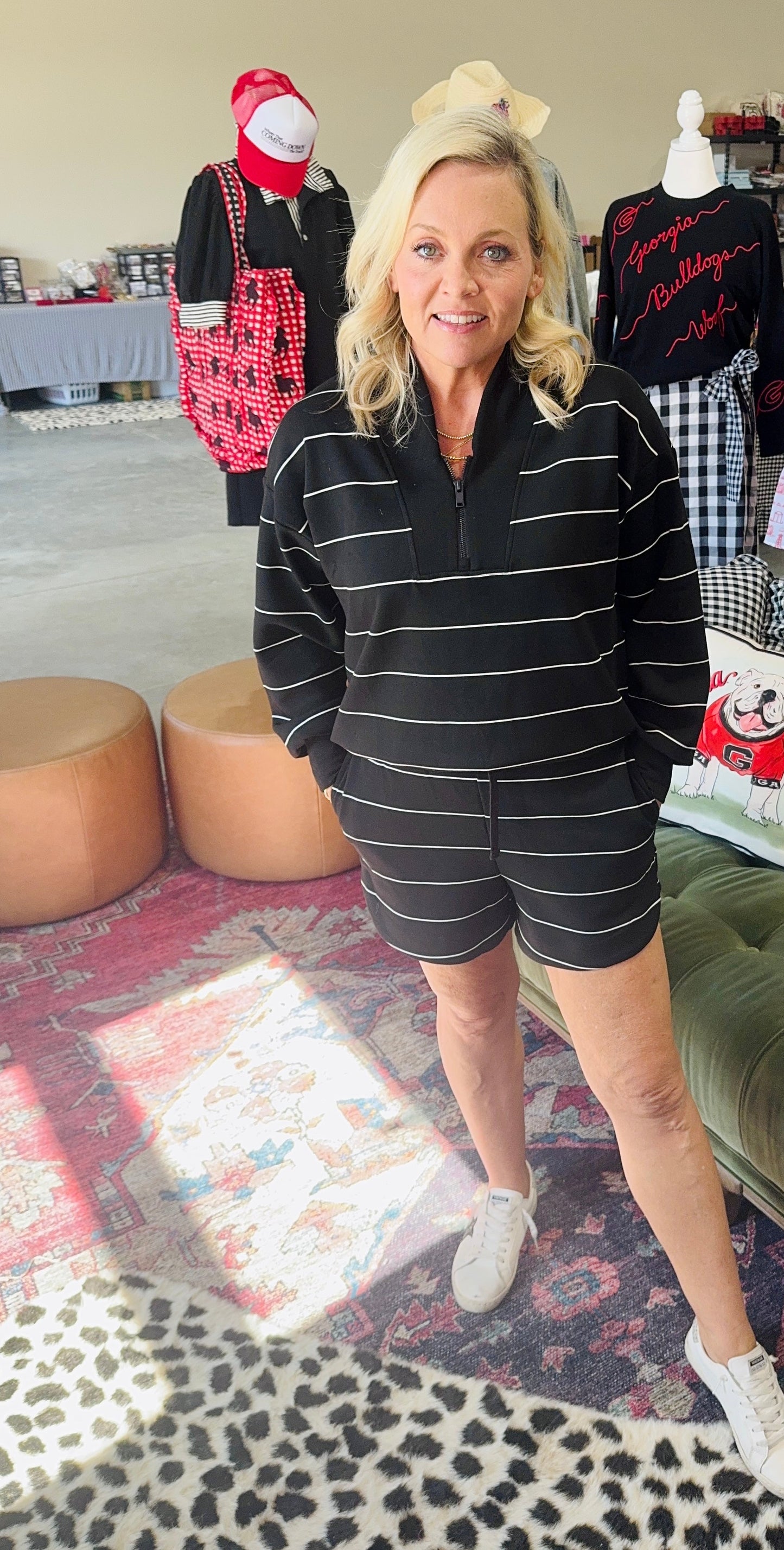 Active wear Shorts! Scuba black and white shorts