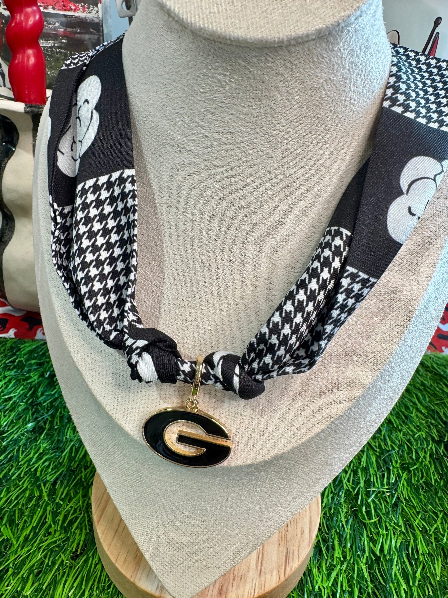 Scarf necklace with G