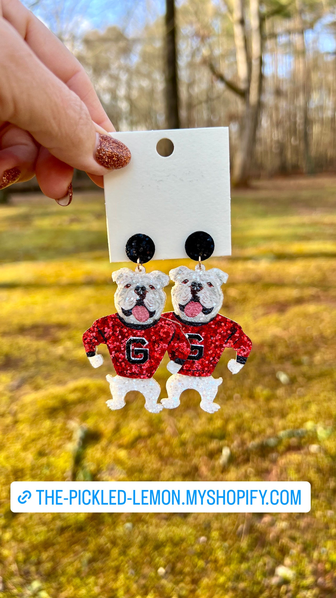 Dog earrings standing sparkly
