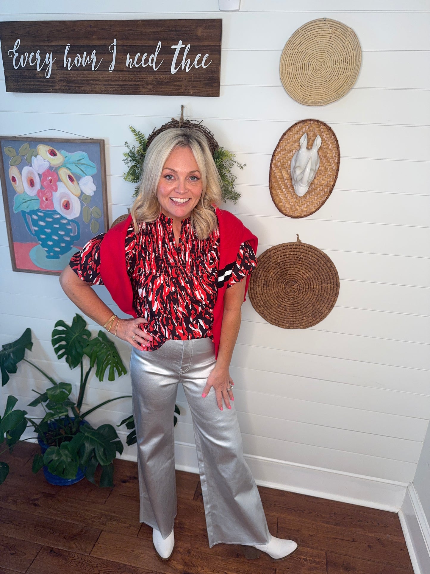 Black and red blouse ballon sleeve warehouse clearance sale