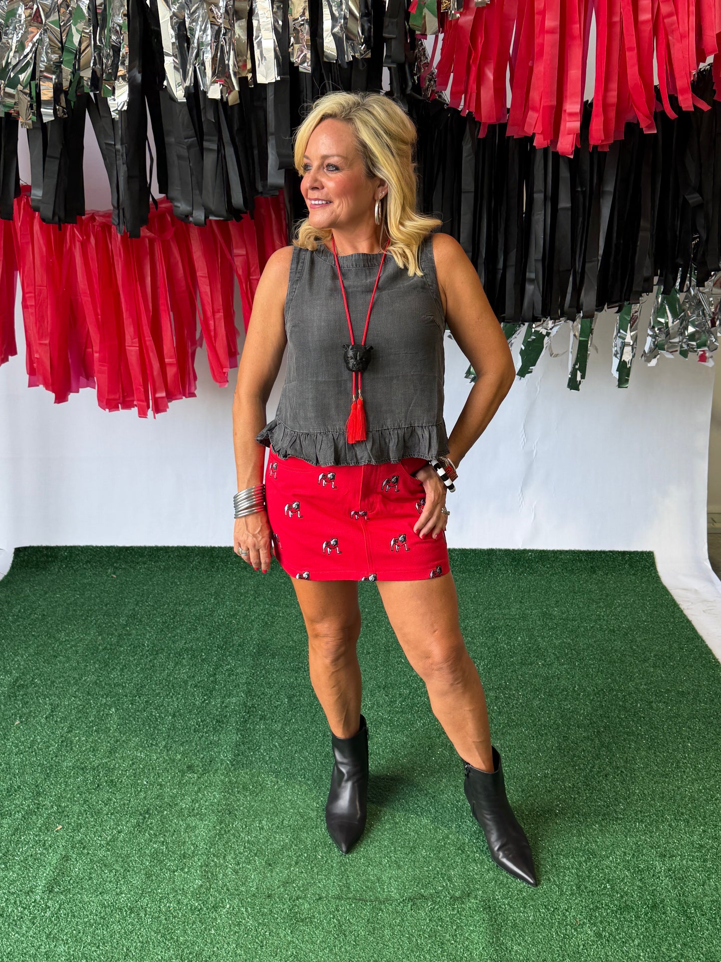 Red denim embroidered dawg skirt Licensed