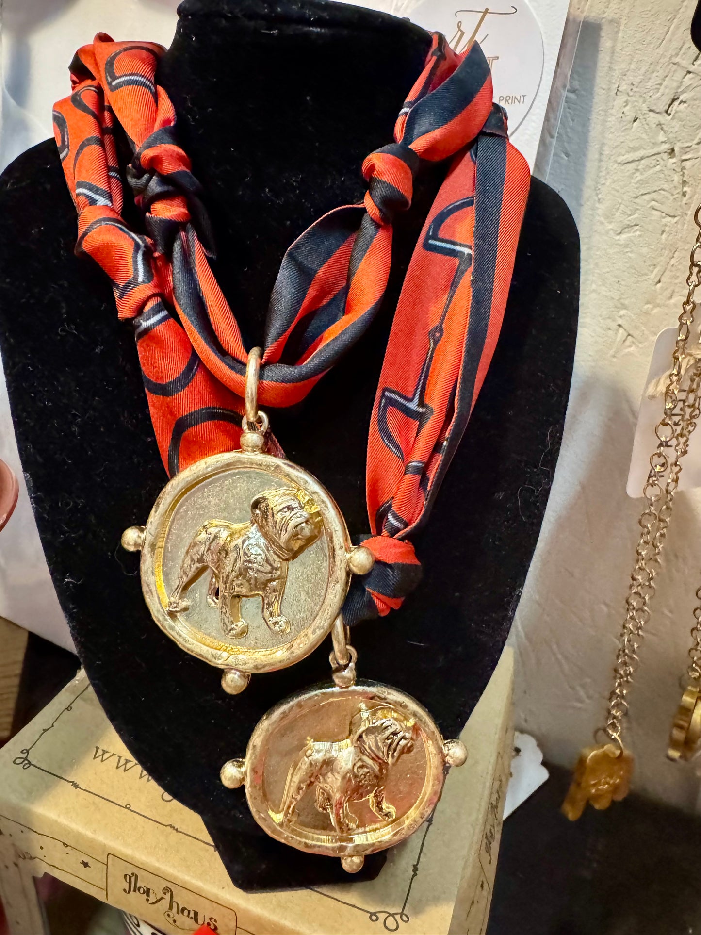 Scarf necklace with big medallion