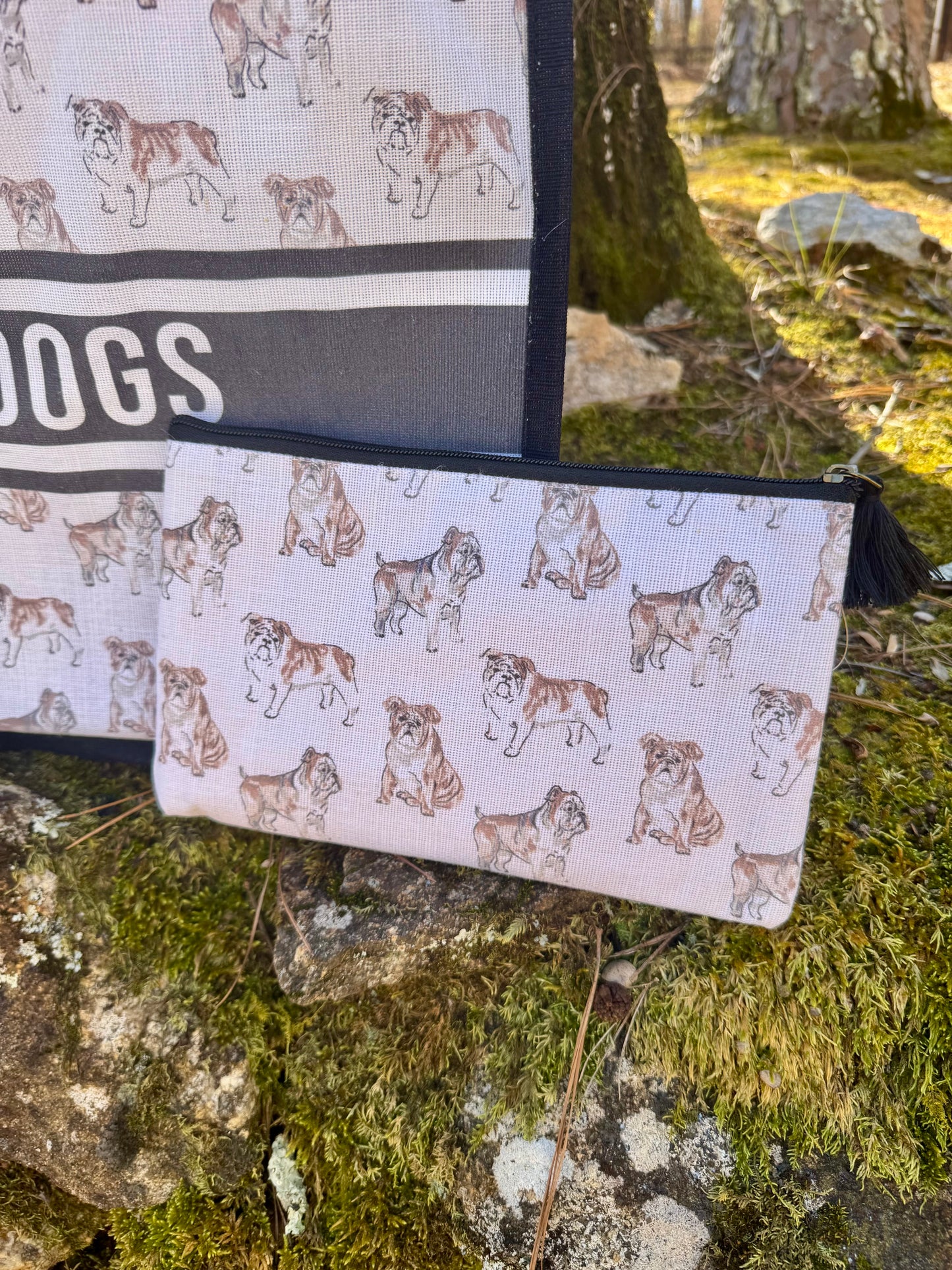 Cosmetic bag jute bulldog