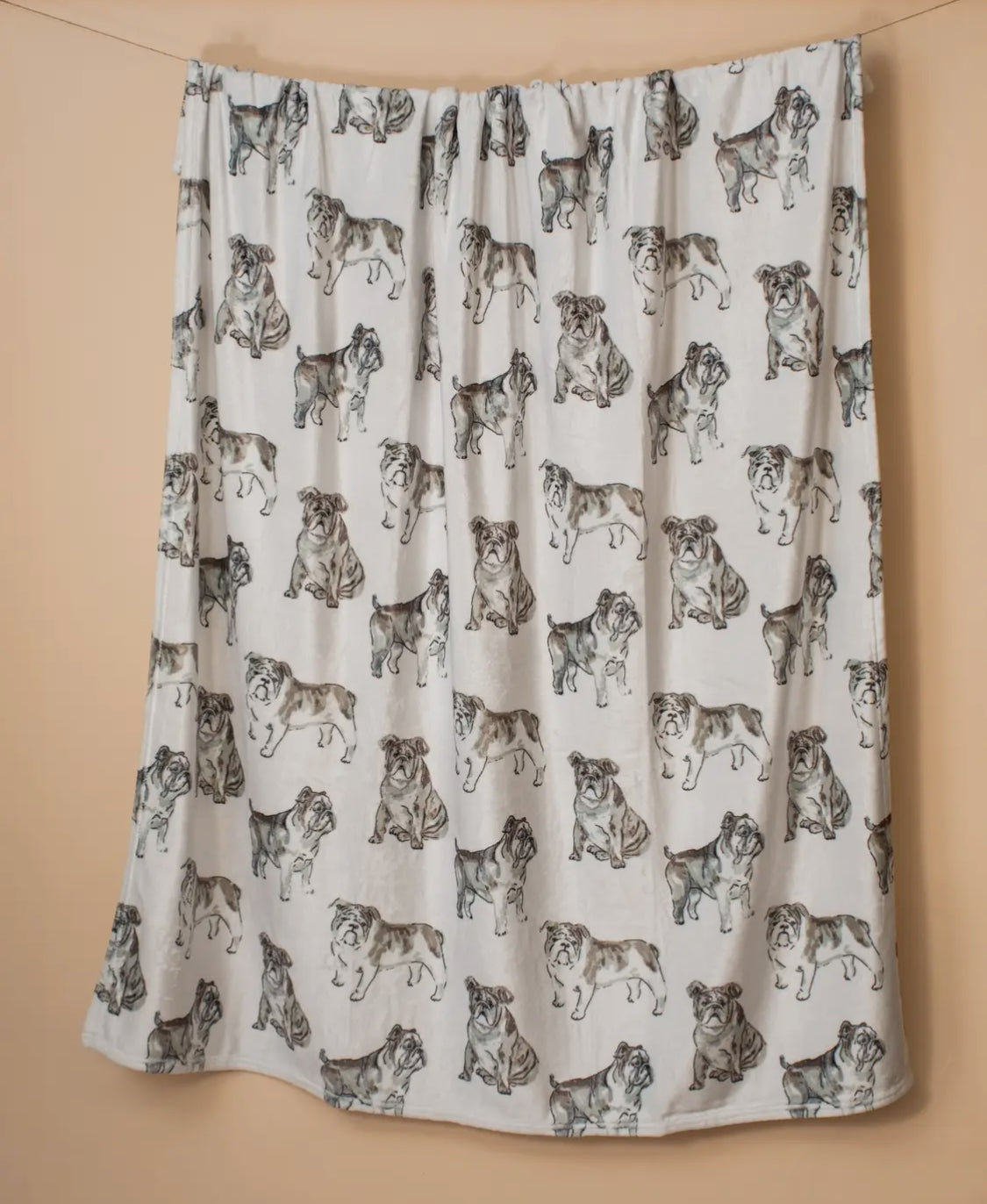 Bulldog throw restocked!