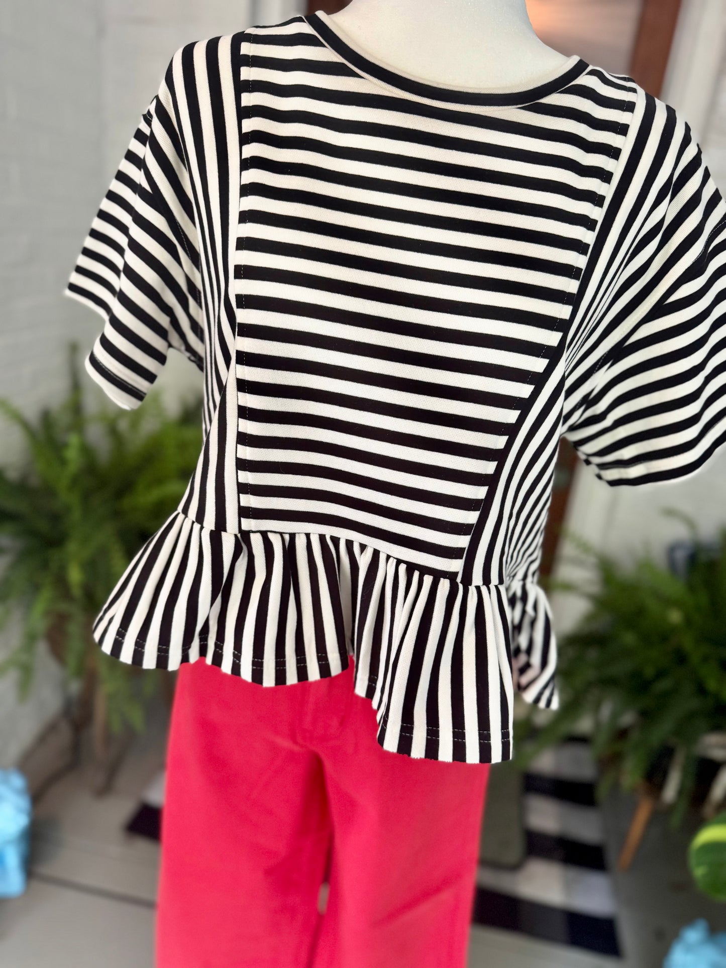 Striped black and white top flowy
