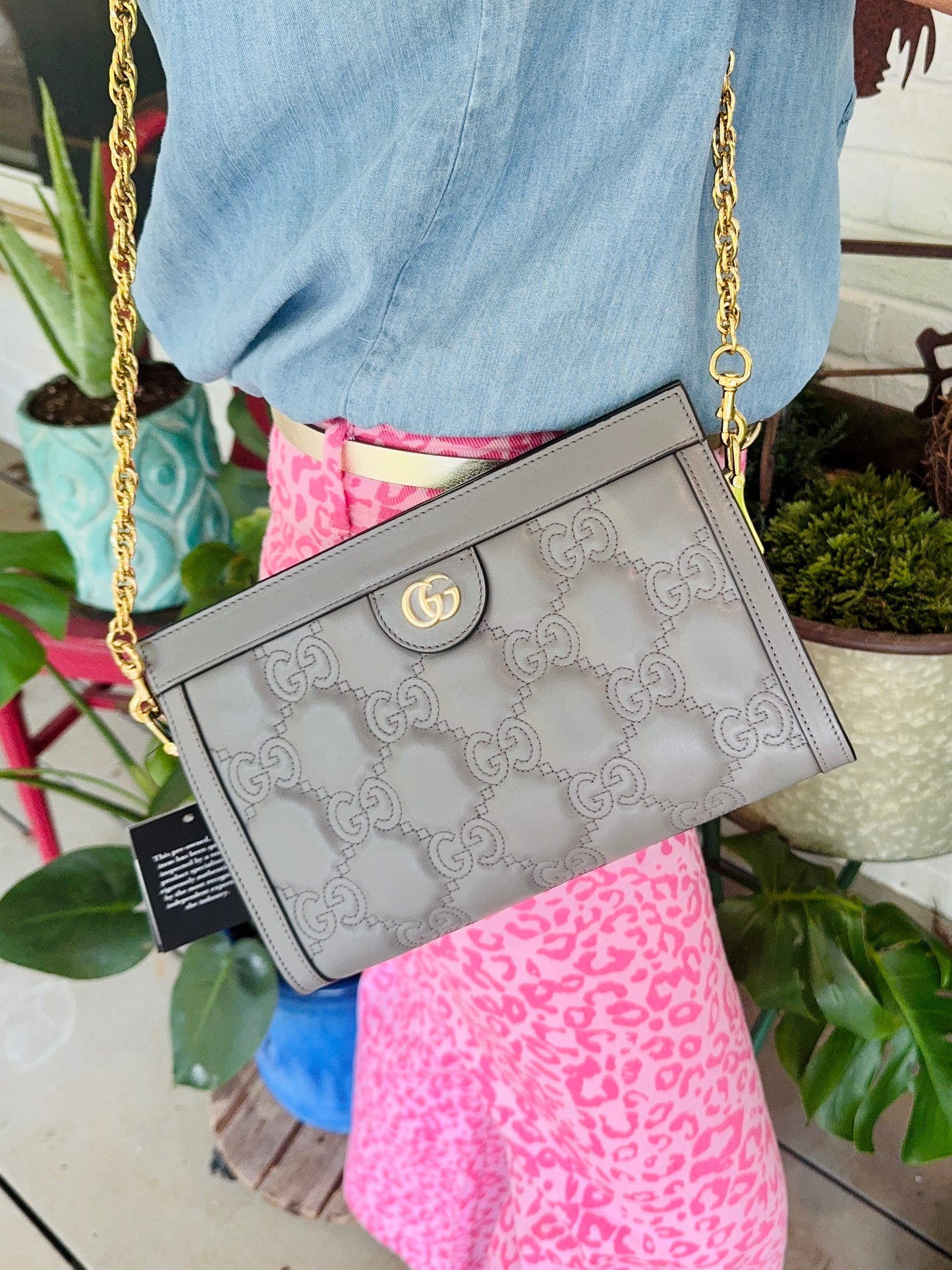 Gucci GG Matelasse Shoulder bag Gray Calf leather pre loved