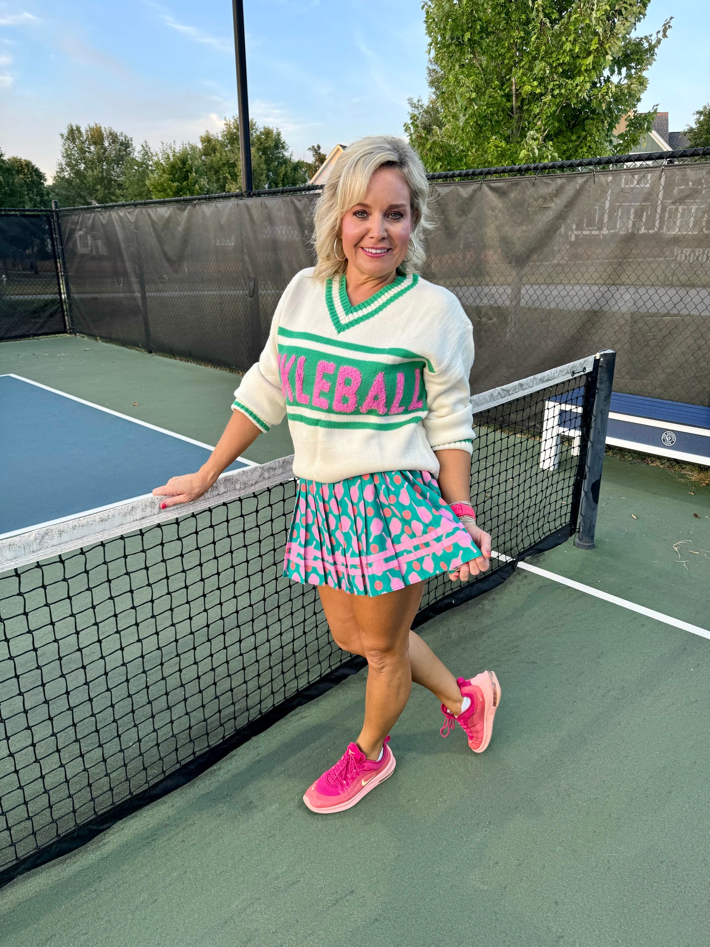 Pickle ball tennis skirt green with pink rackets pleated