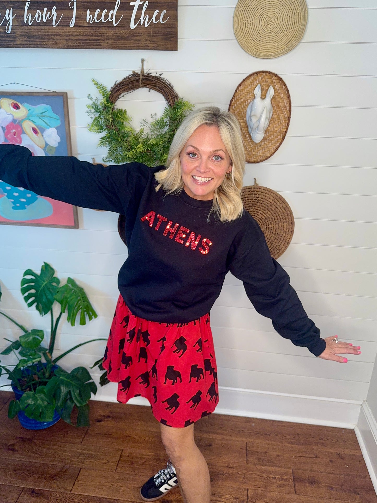 Black sweatshirt sequin Athens marked down!