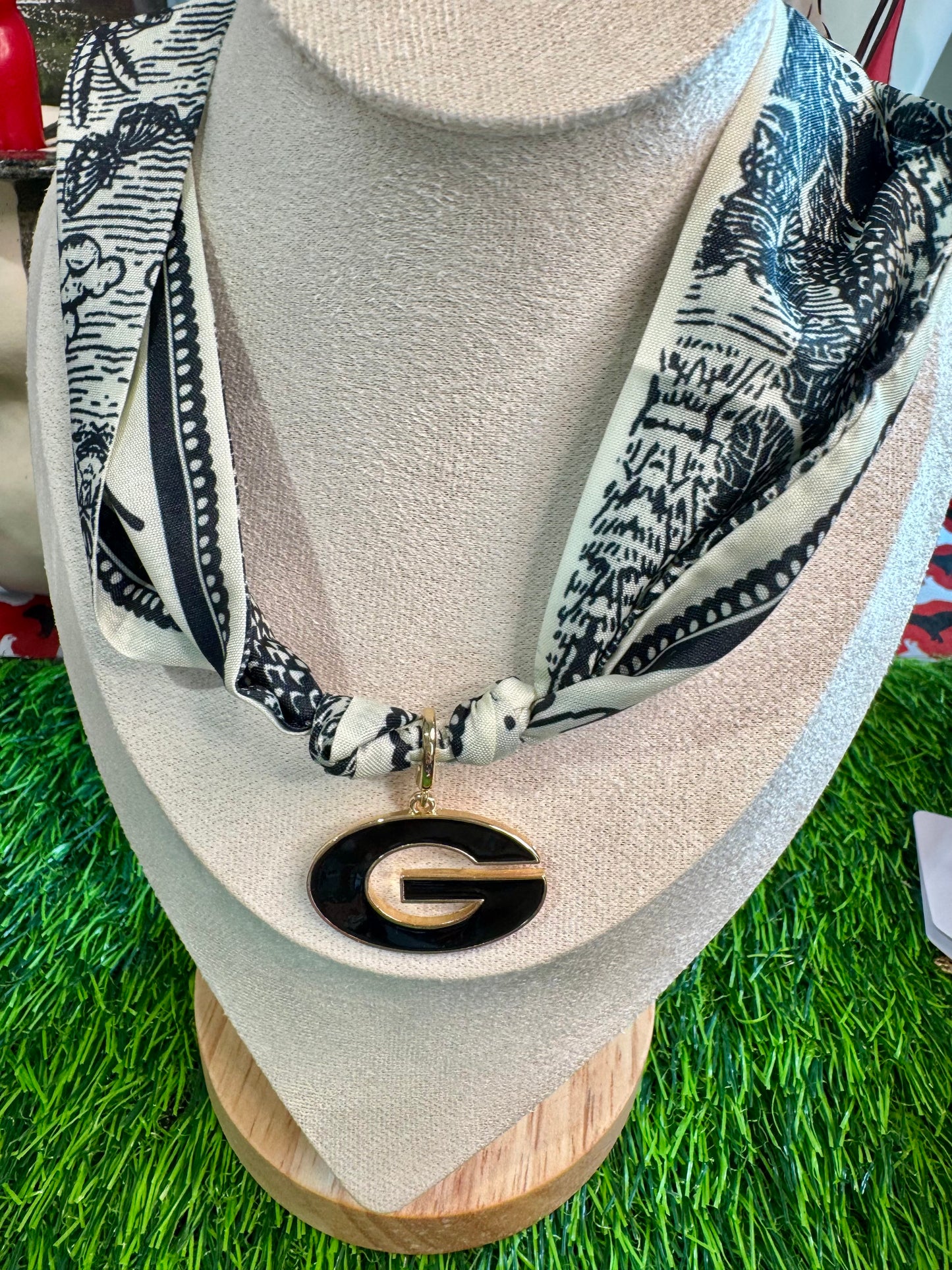 Scarf necklace with G