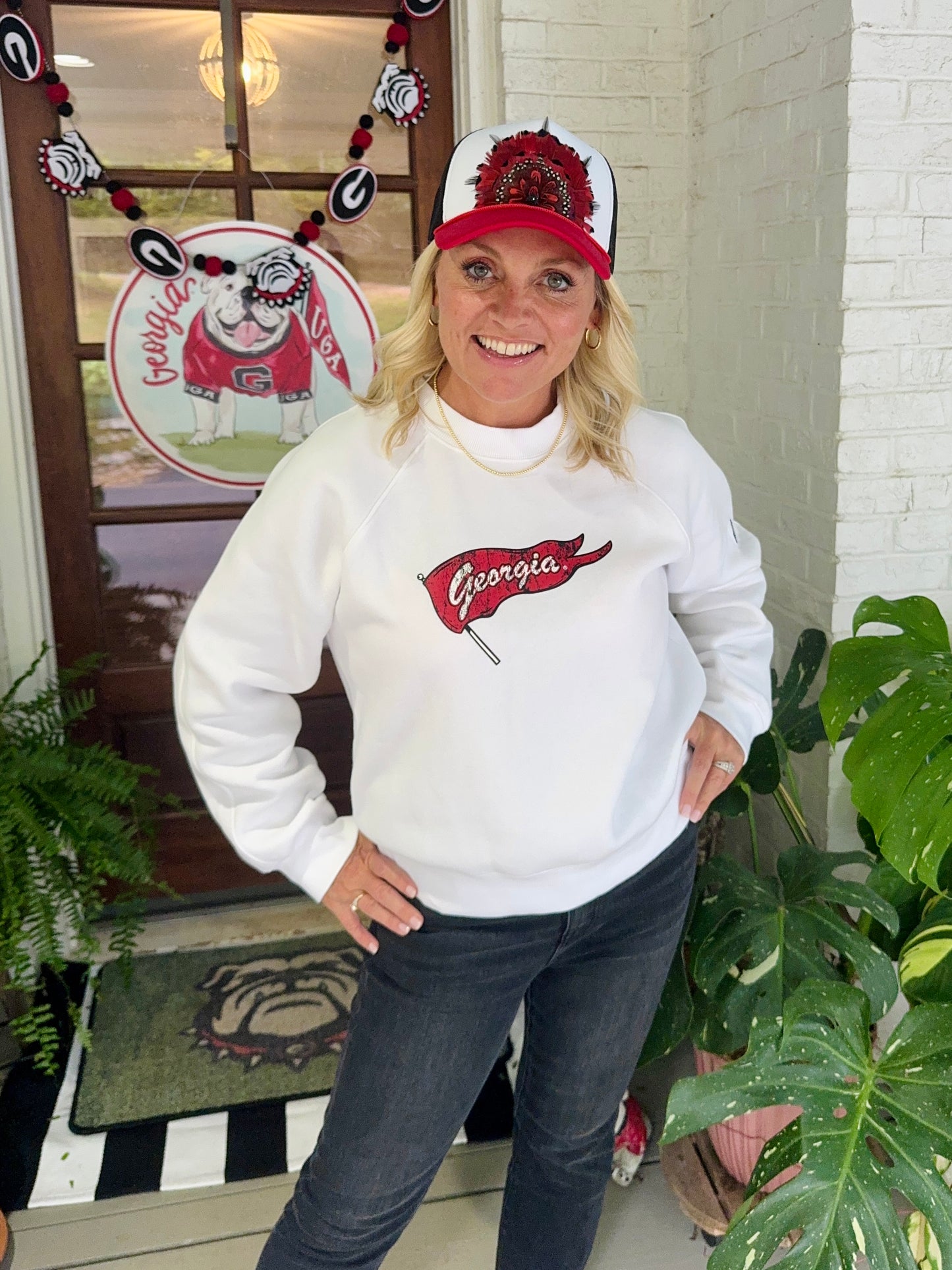 Hype and vice licensed crew white sweatshirt Georgia! Up to size XXL