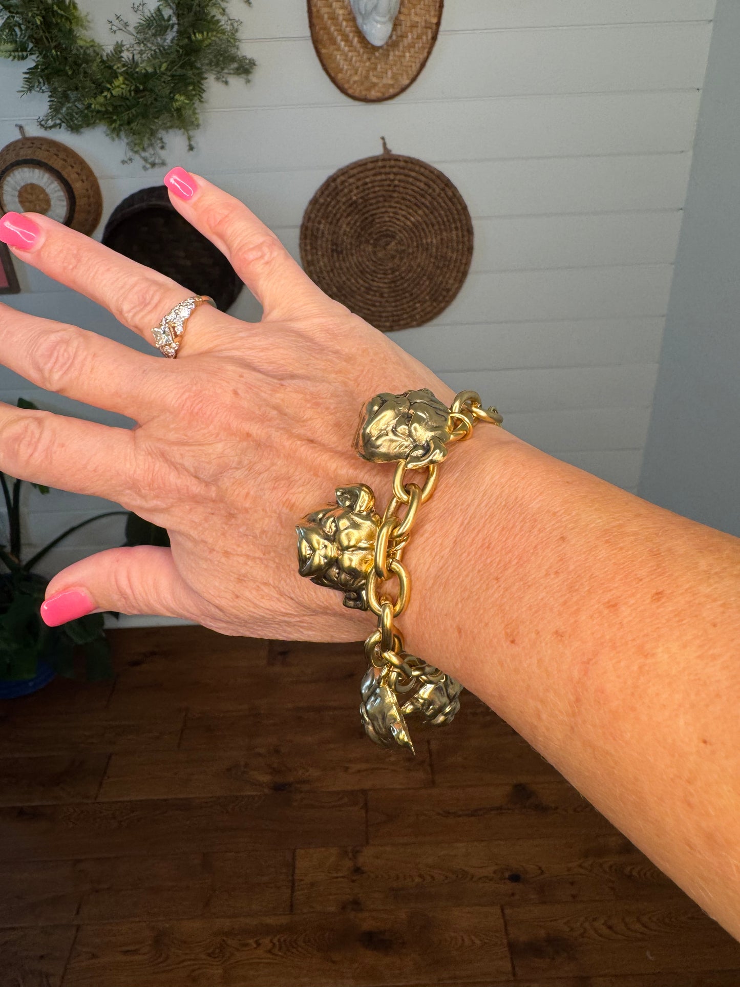 Chain bulldog bracelet by yochi brand