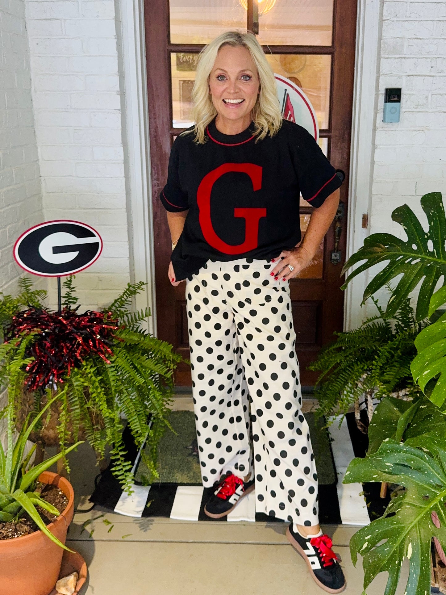 Boxy light sweatshirt type top with Giant G oversized up to 3X!