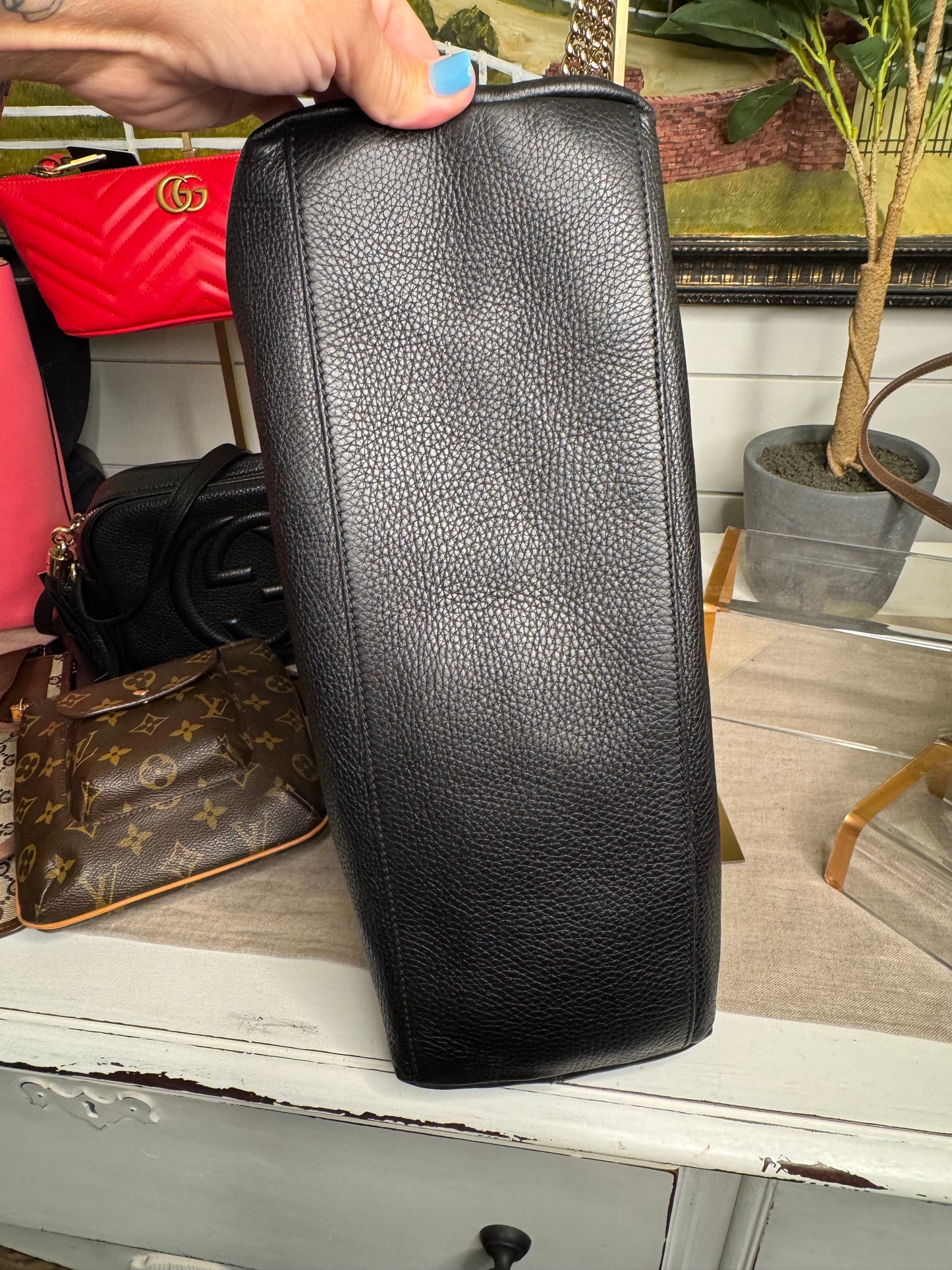 pre loved Gucci Medium Soho Chain Tote, Grained Calf
