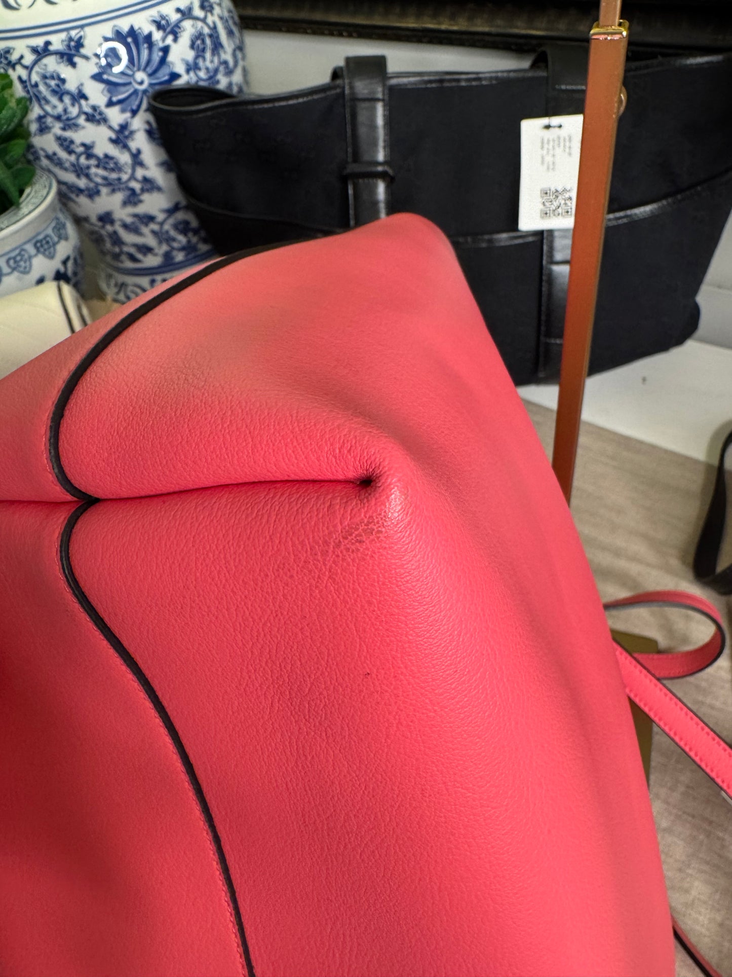Saint Laurent pre loved pink leather shopper bag with clutch new ( store model)
