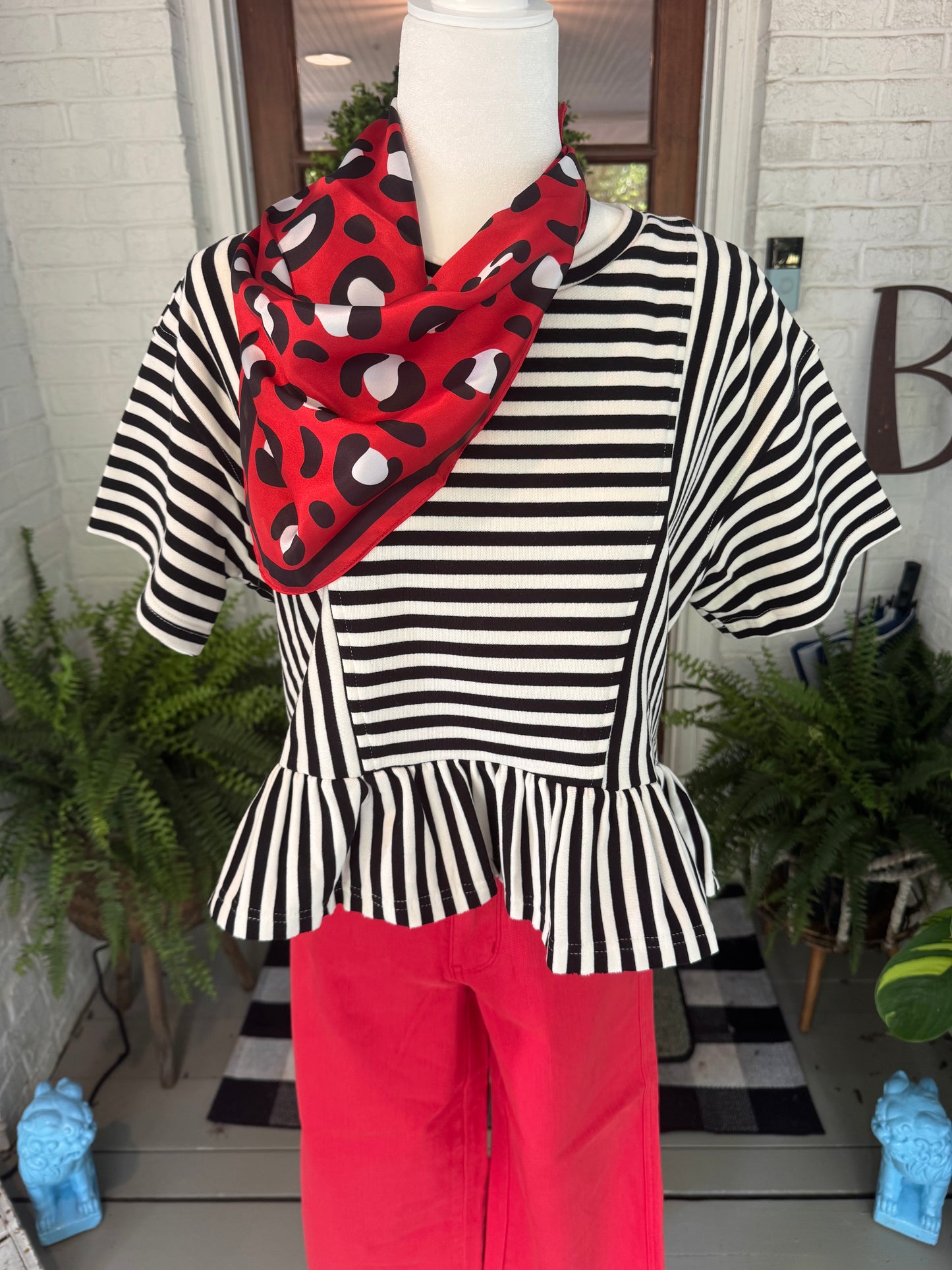 Striped black and white top flowy