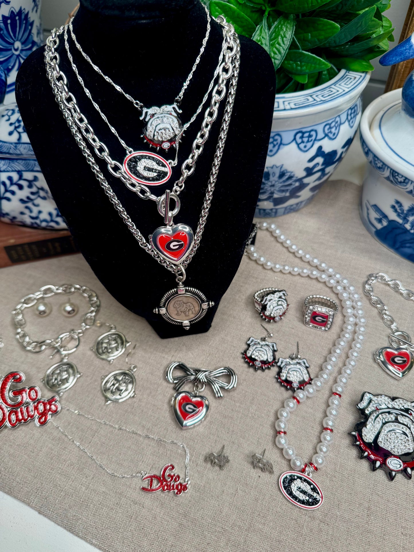 Licensed Go dawgs necklace silver