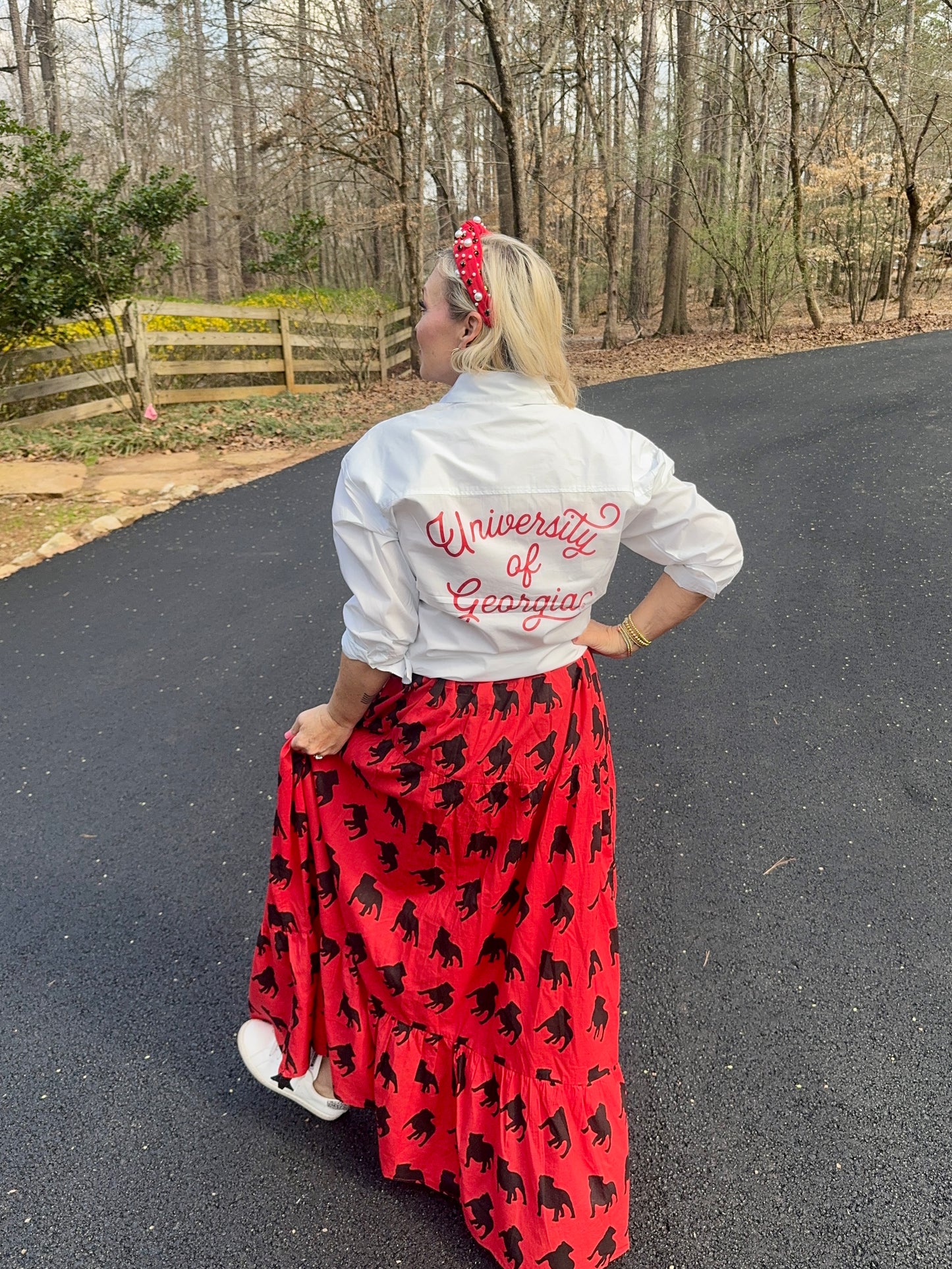 White licensed university of Georgia button up Shirt majorly marked down!