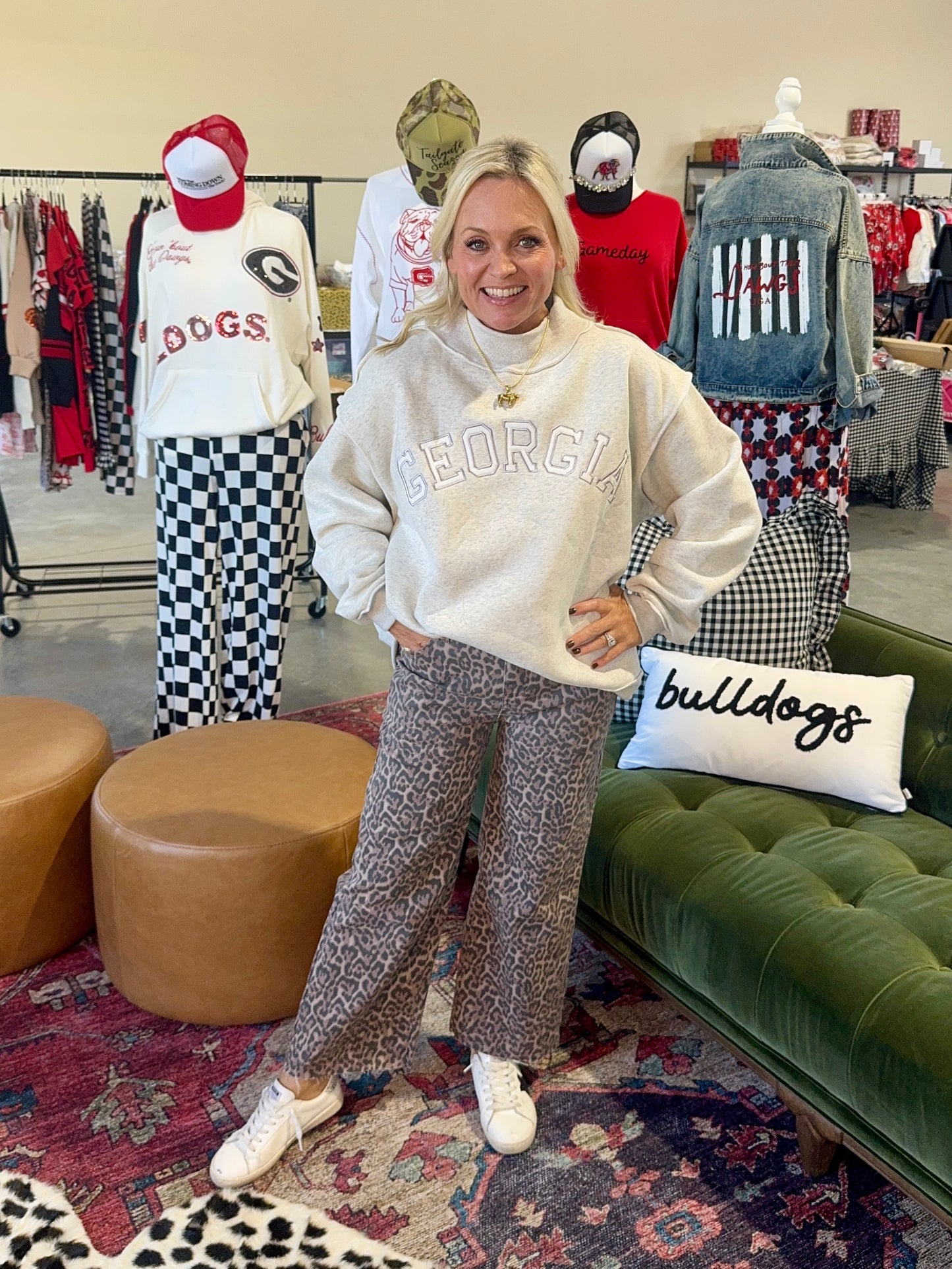 Oversized embroidered mock neck light sweatshirt