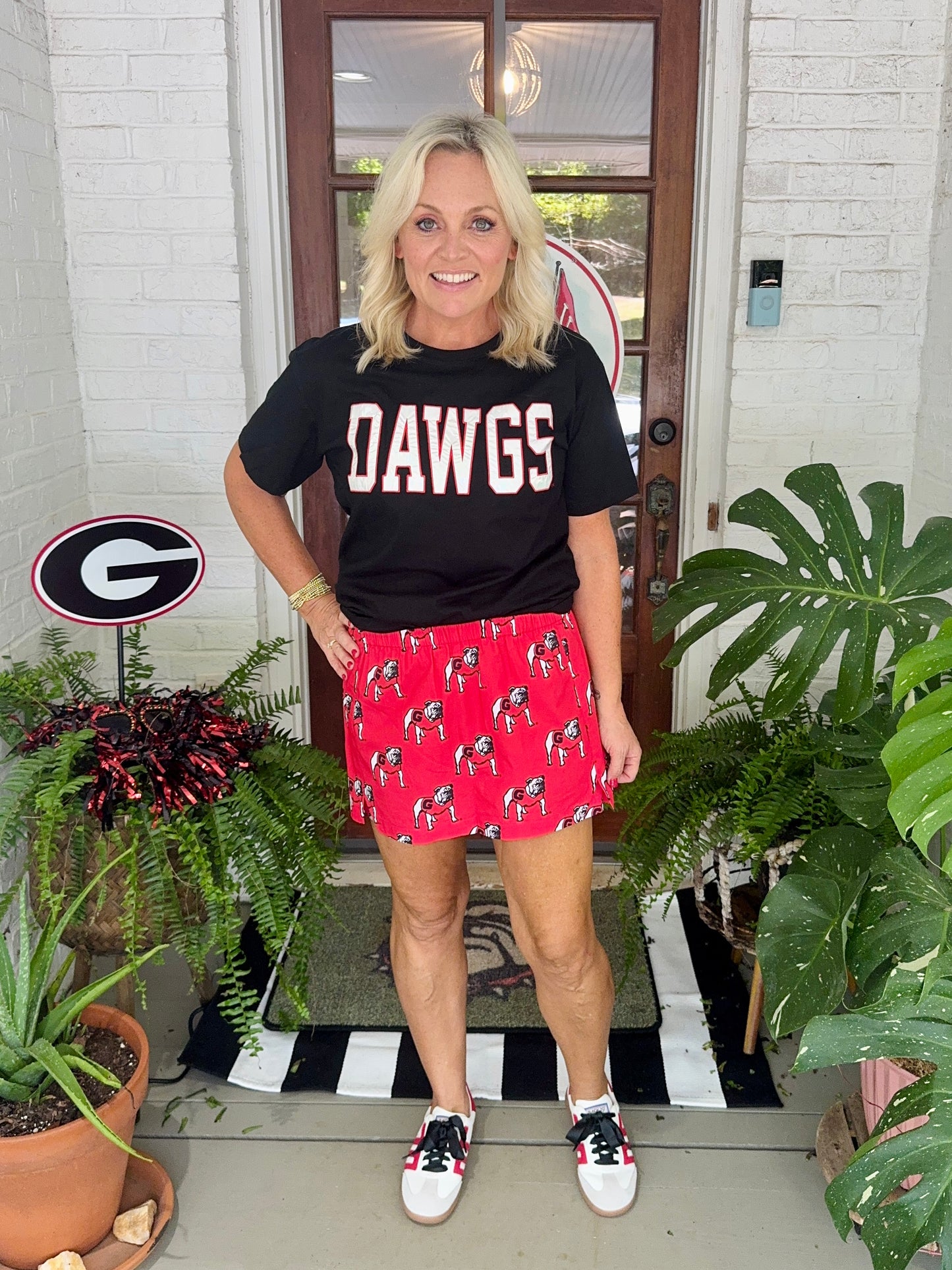 The variety boyfriend tee black with metallic silver Dawgs
