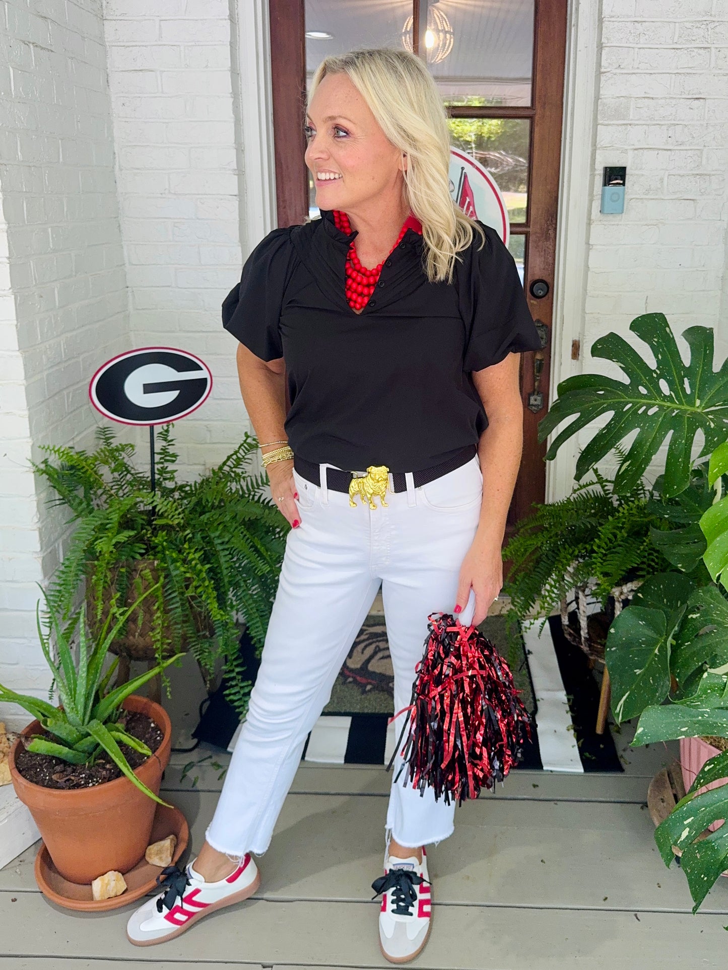 Black stretch belt - bulldog sold separately