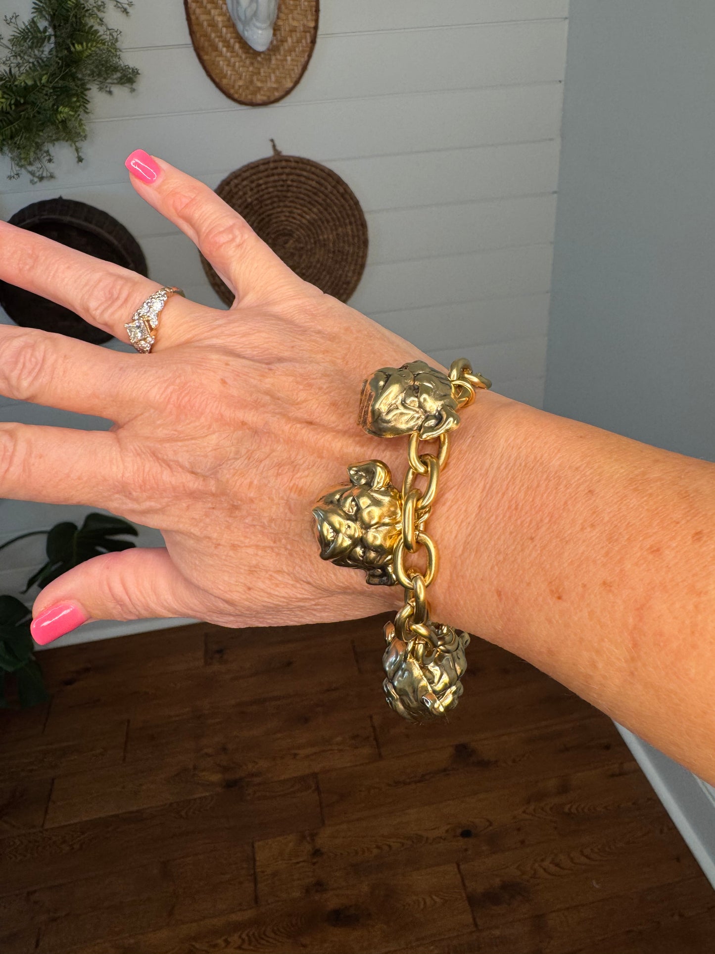 Chain bulldog bracelet by yochi brand