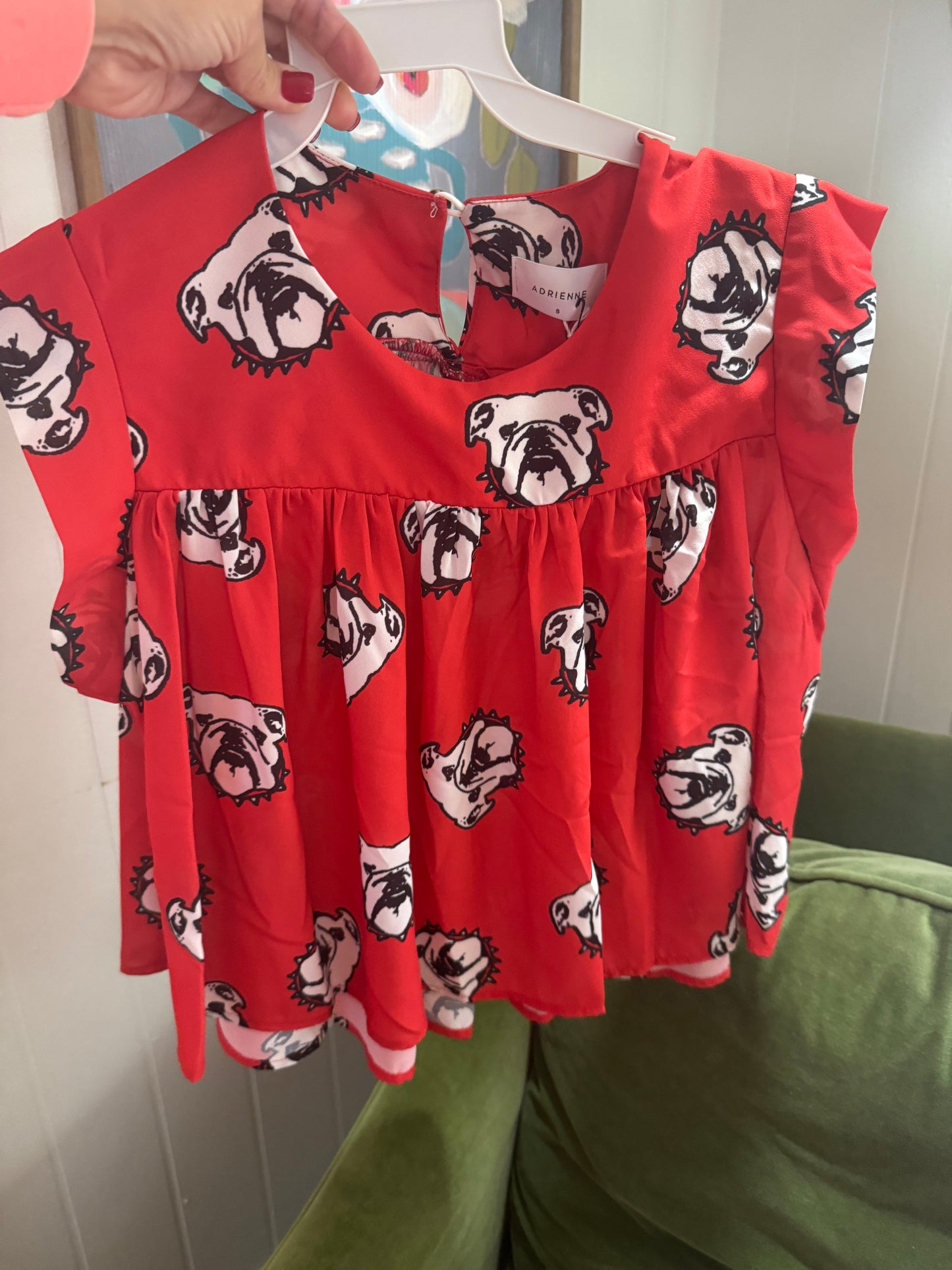 Cropped flowy top bulldog