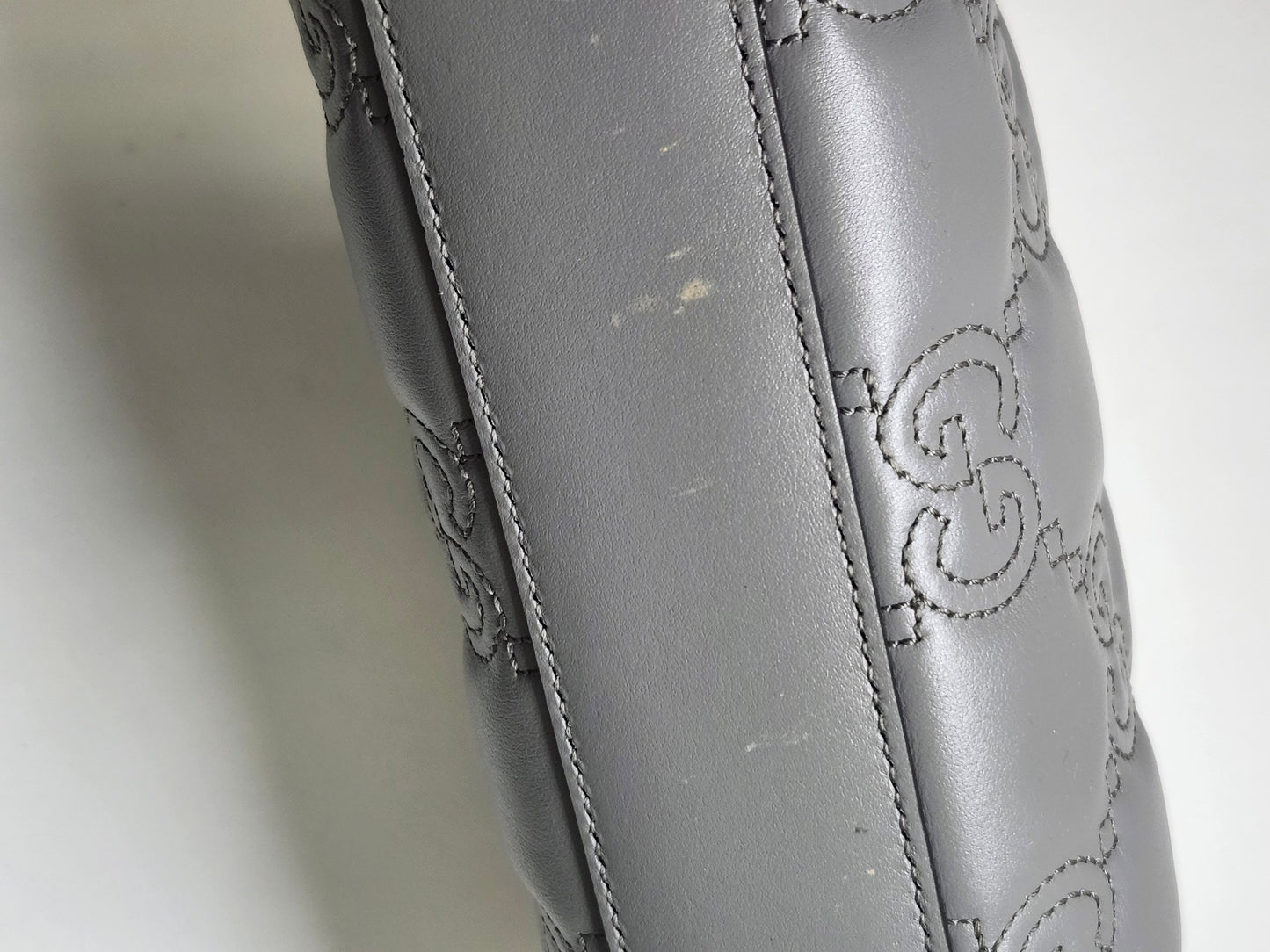 Gucci GG Matelasse Shoulder bag Gray Calf leather pre loved