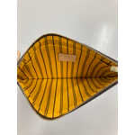 pre loved Louis Vuitton Neverfull Pouch MM, Monogram