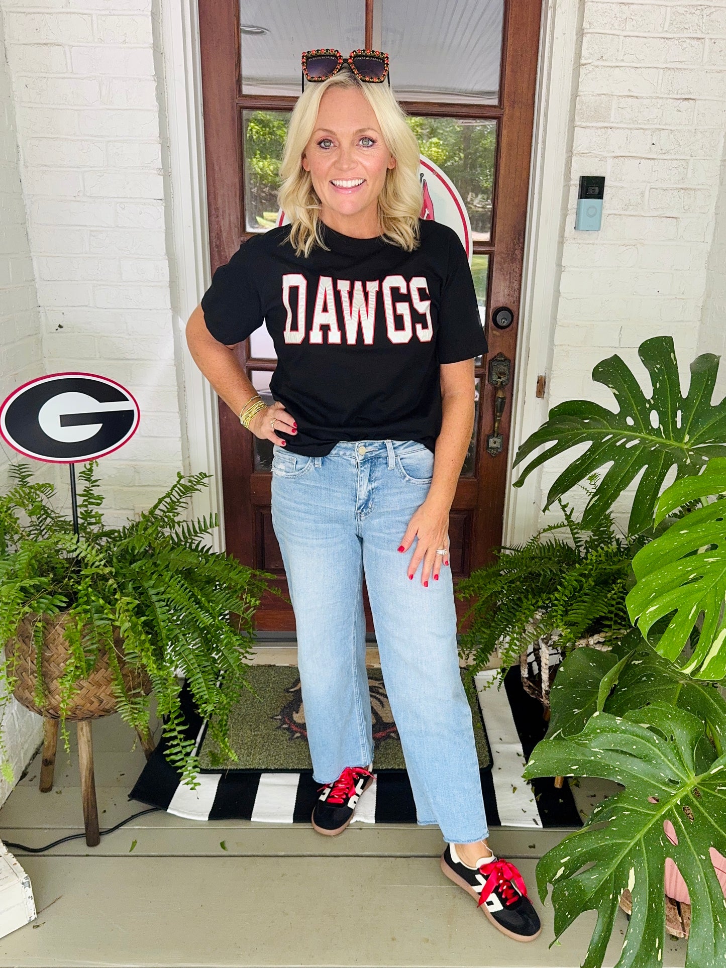 The variety boyfriend tee black with metallic silver Dawgs