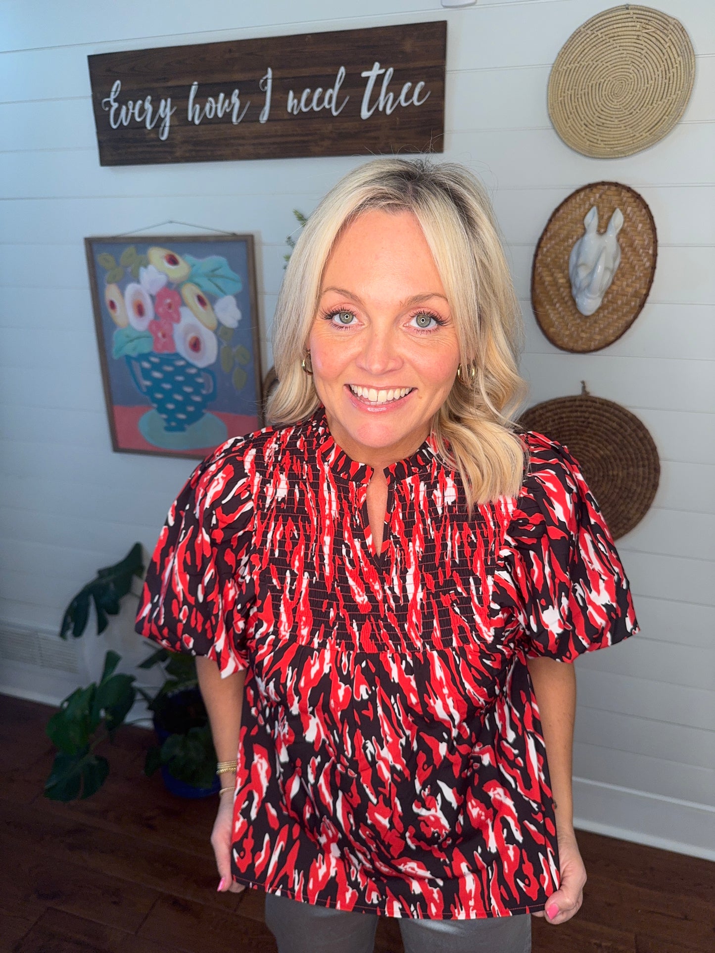 Black and red blouse ballon sleeve warehouse clearance sale