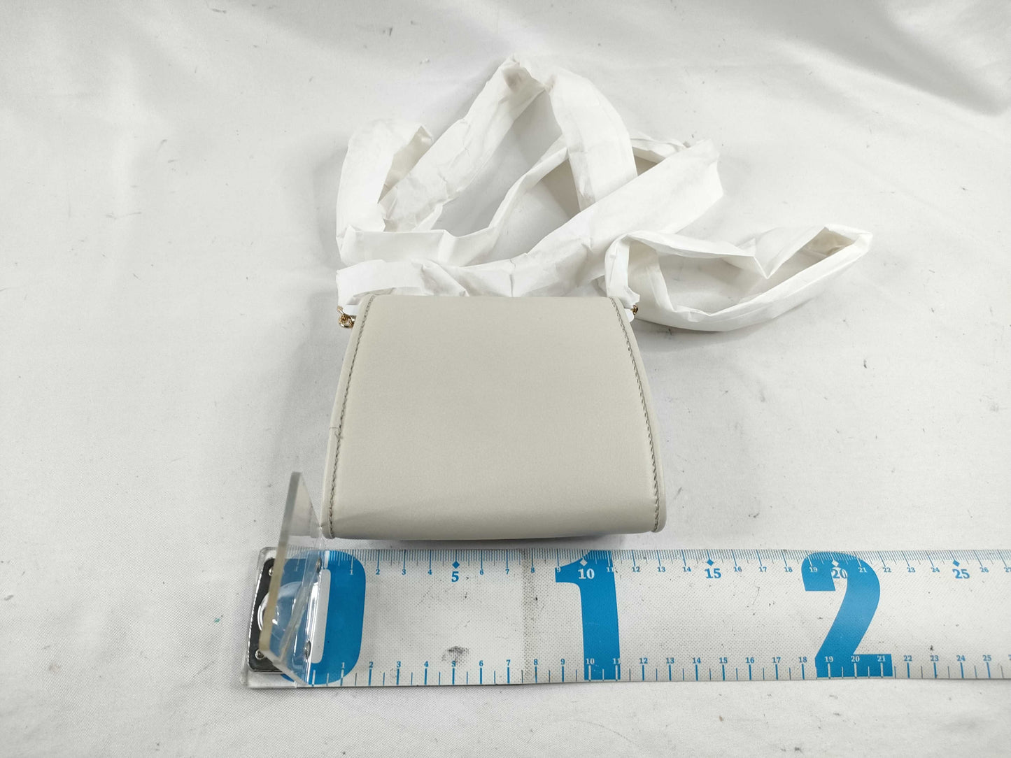 Gucci unused blondi white chain wallet in box with bag