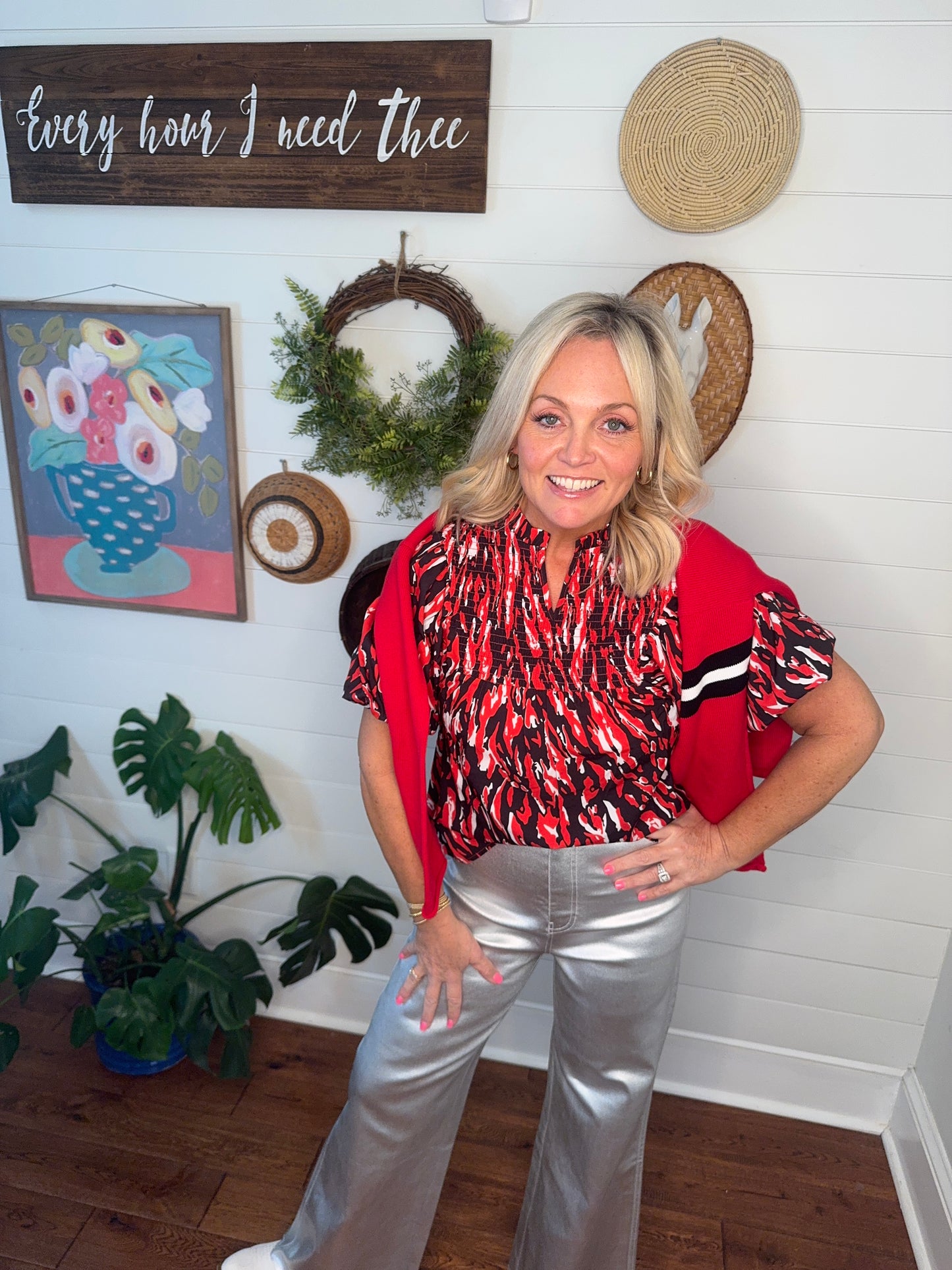 Black and red blouse ballon sleeve warehouse clearance sale