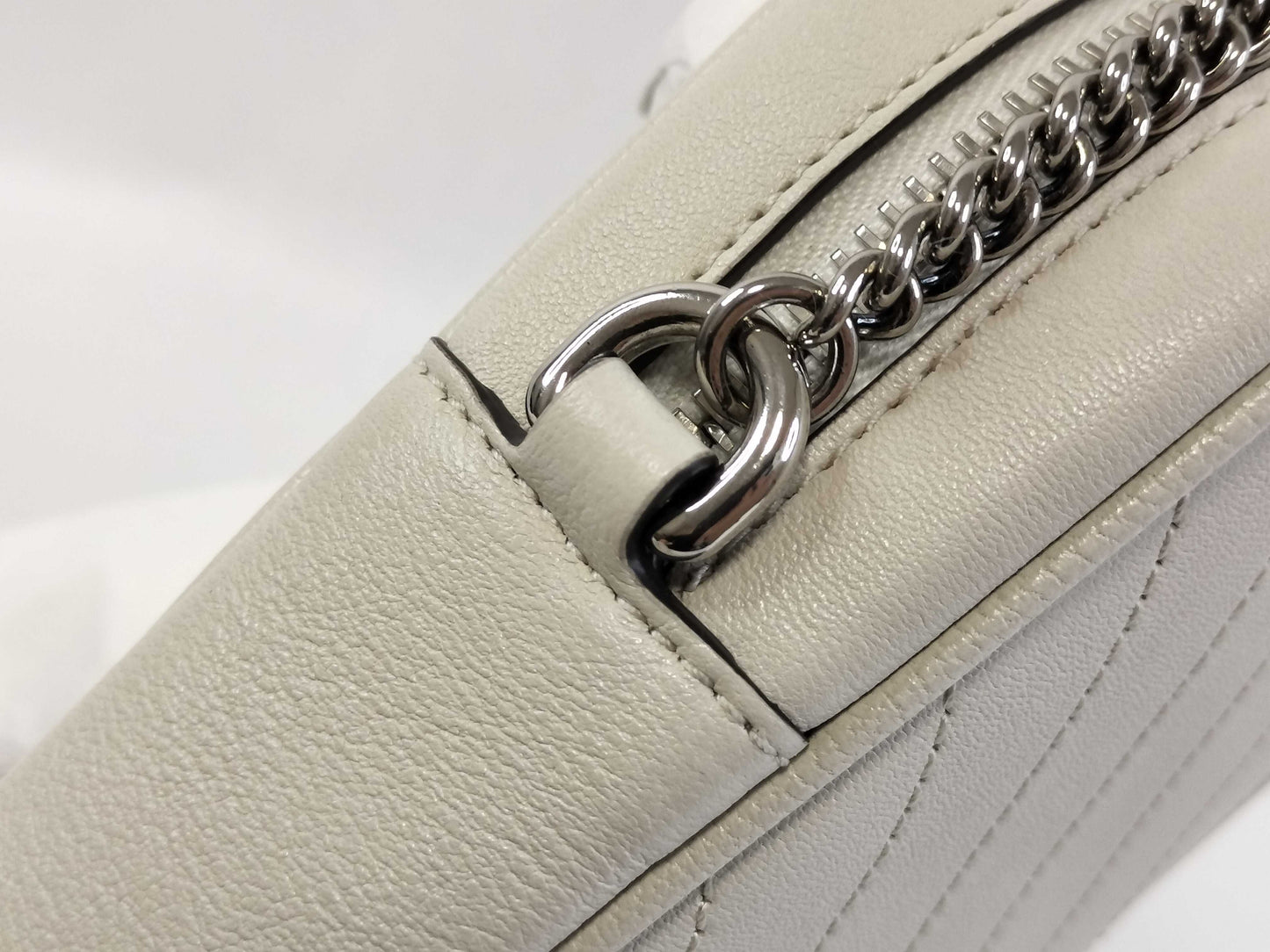 Gucci unused blondi chain shoulder bag with bad and storage