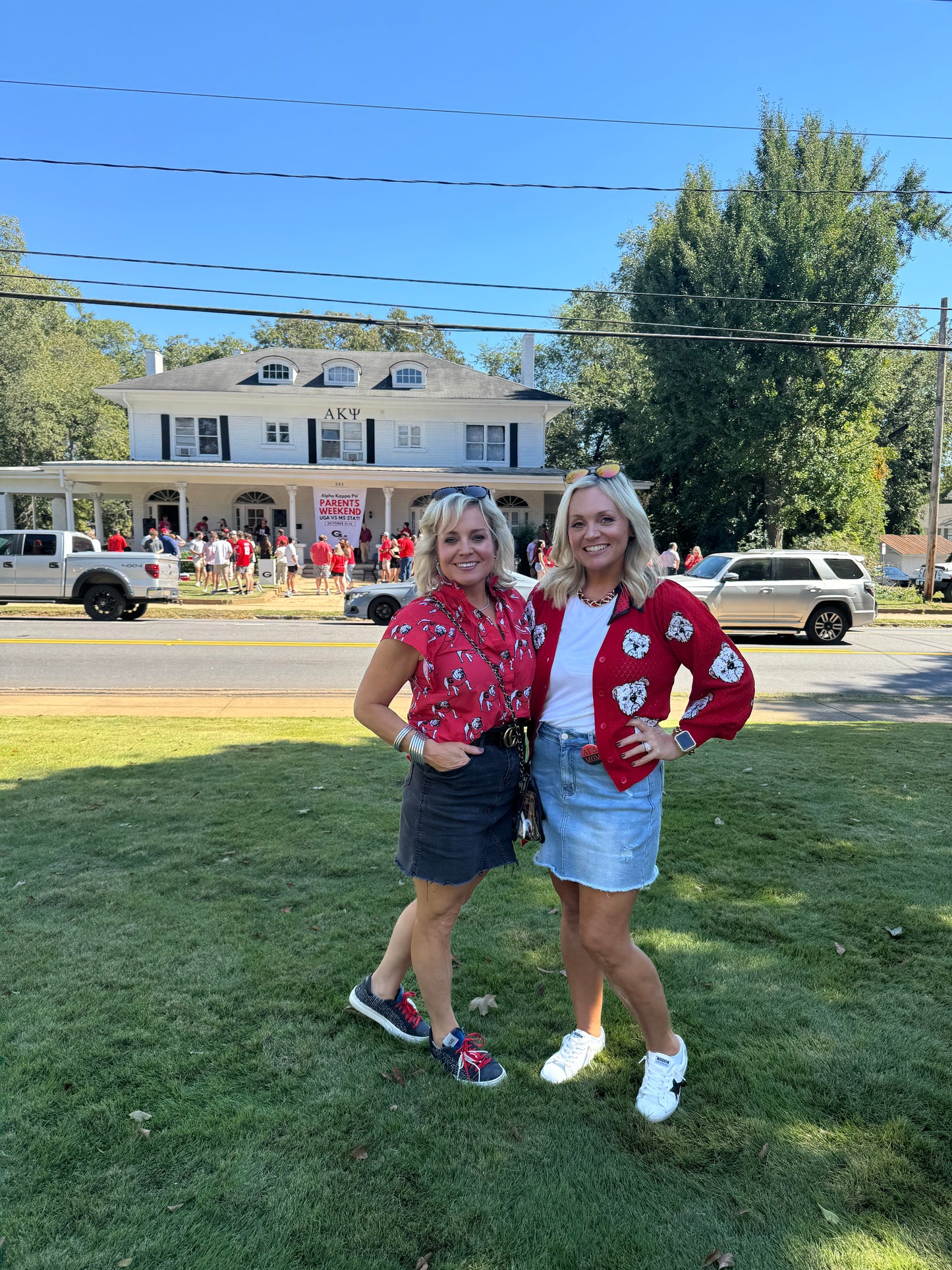 Sequin bulldog puff cardigan red UGA fall collection