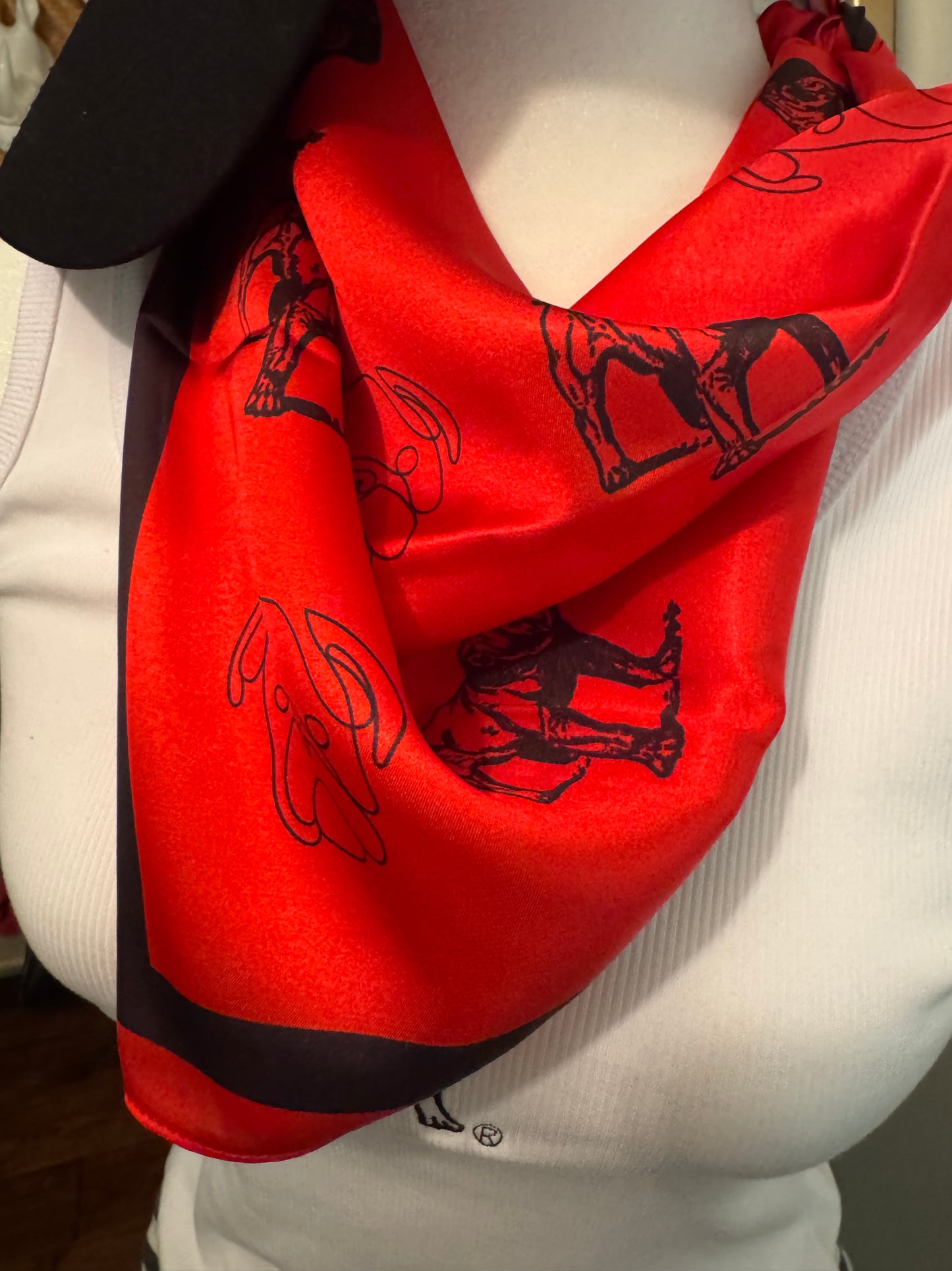 Silky game day scarf bulldogs red and black