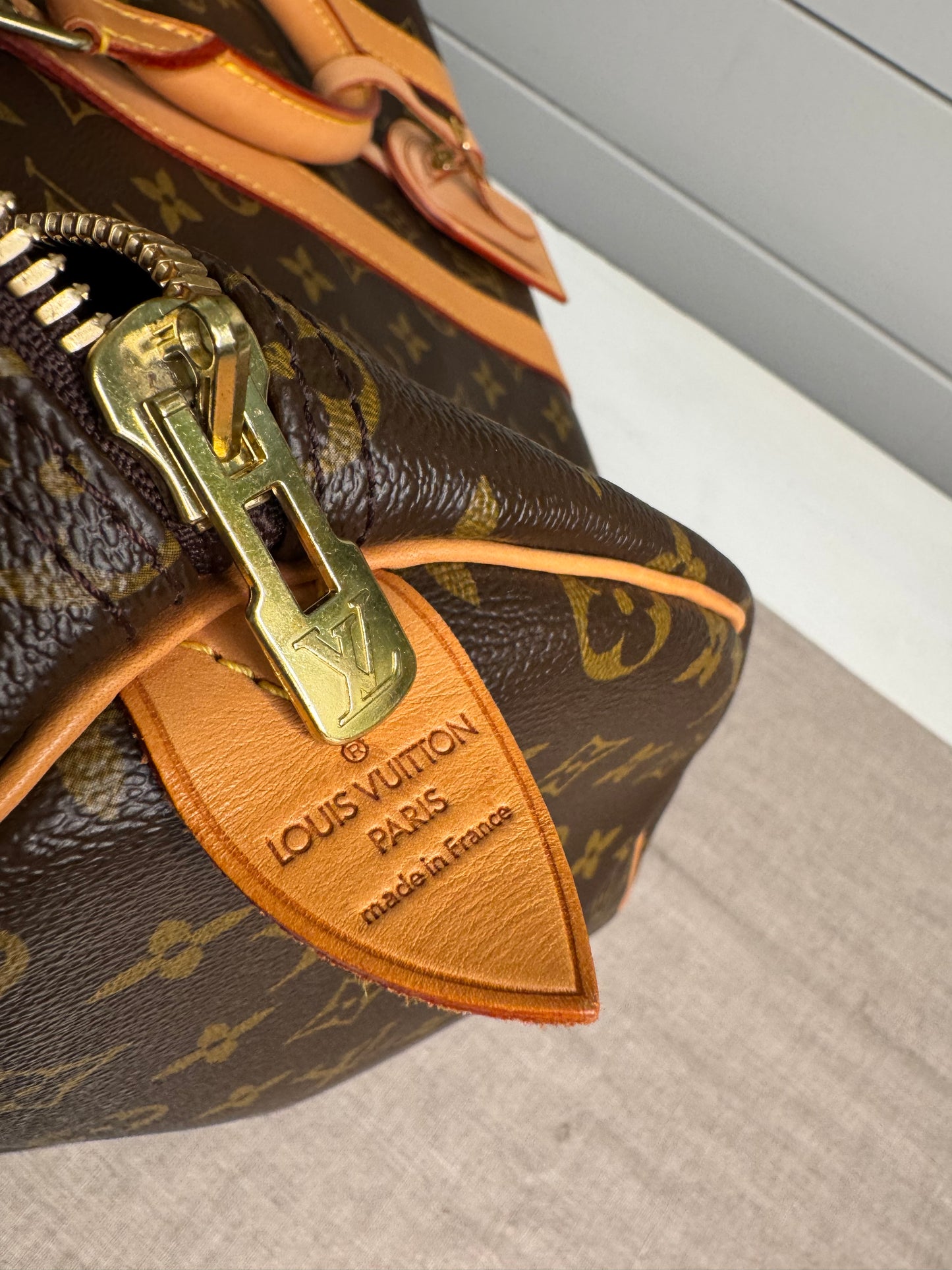 Louis Vuitton keepall 55 luggage bag pre loved wonderful condition