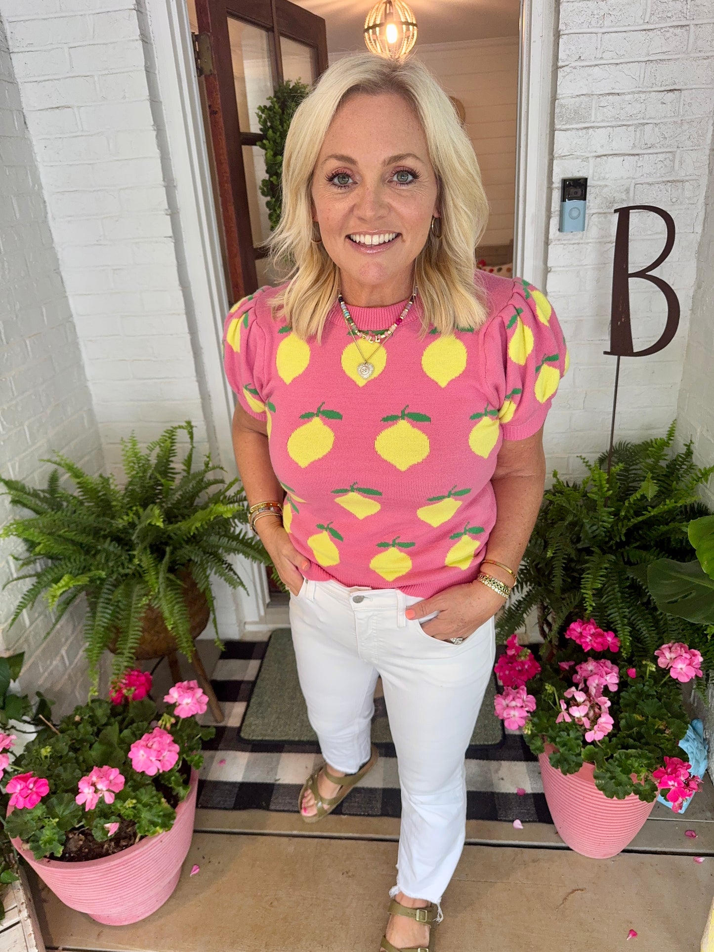 Lemon short sleeve summer knit sweater super soft marked down