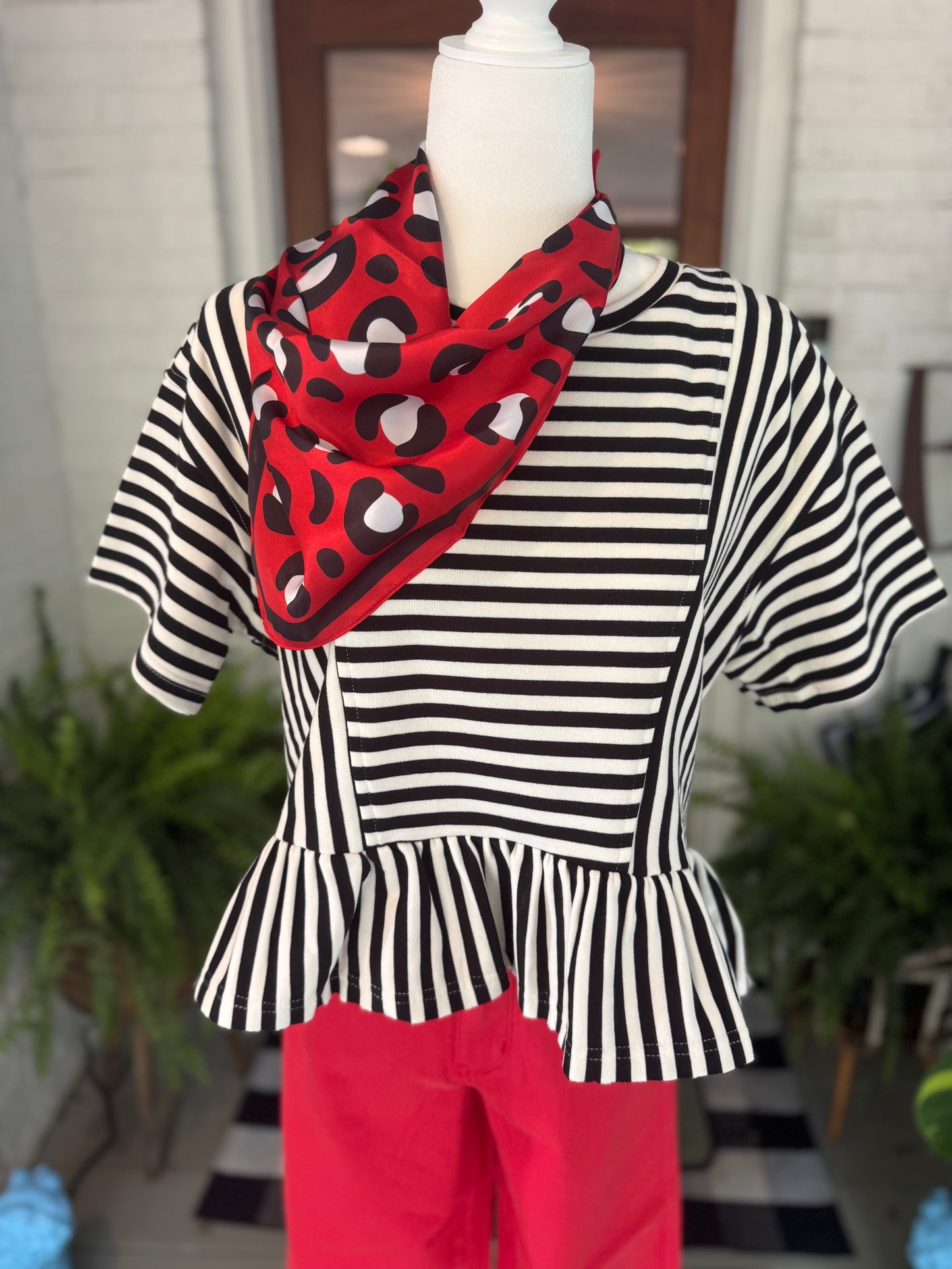 Striped black and white top flowy