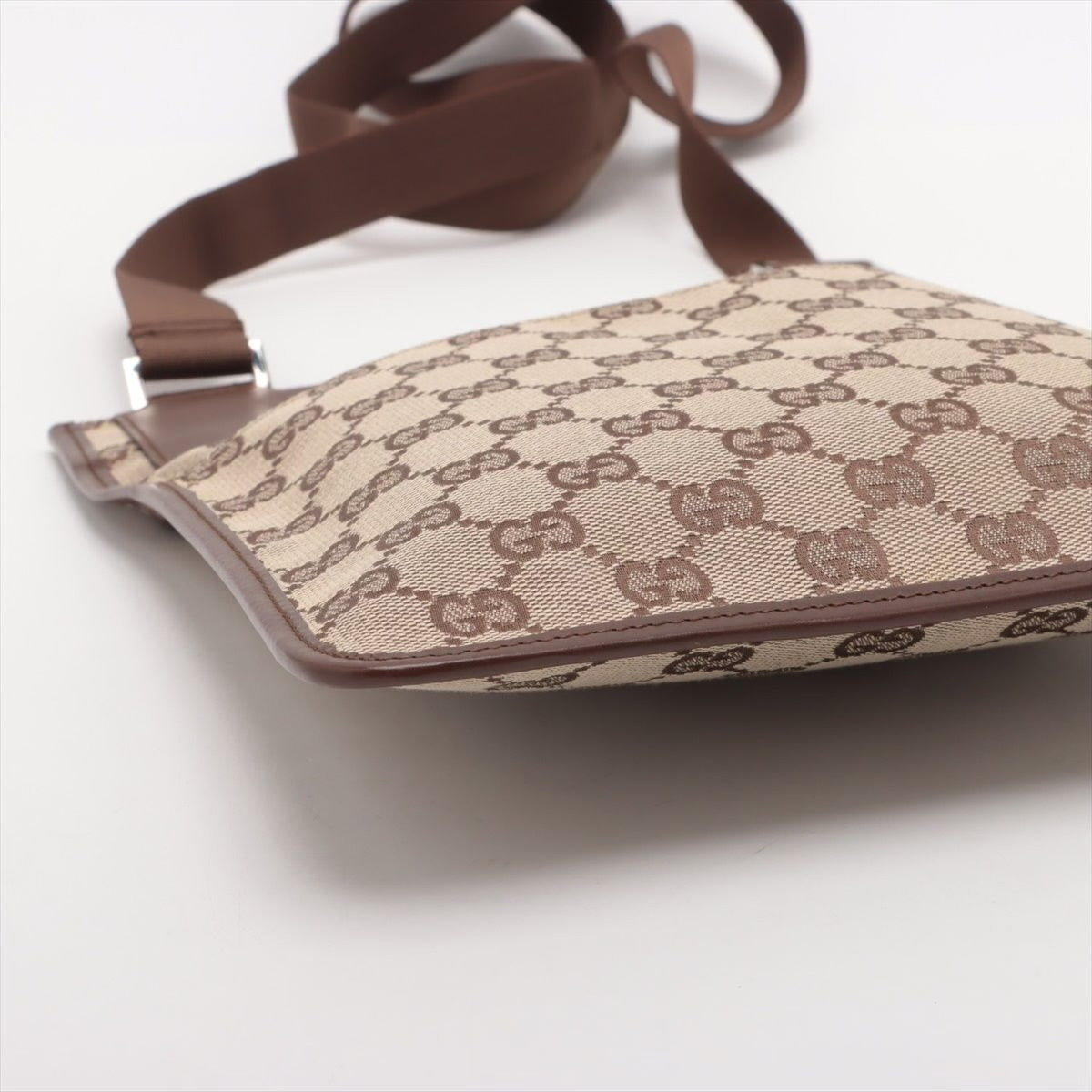 Gucci pre loved shoulder bag beige brow monogram