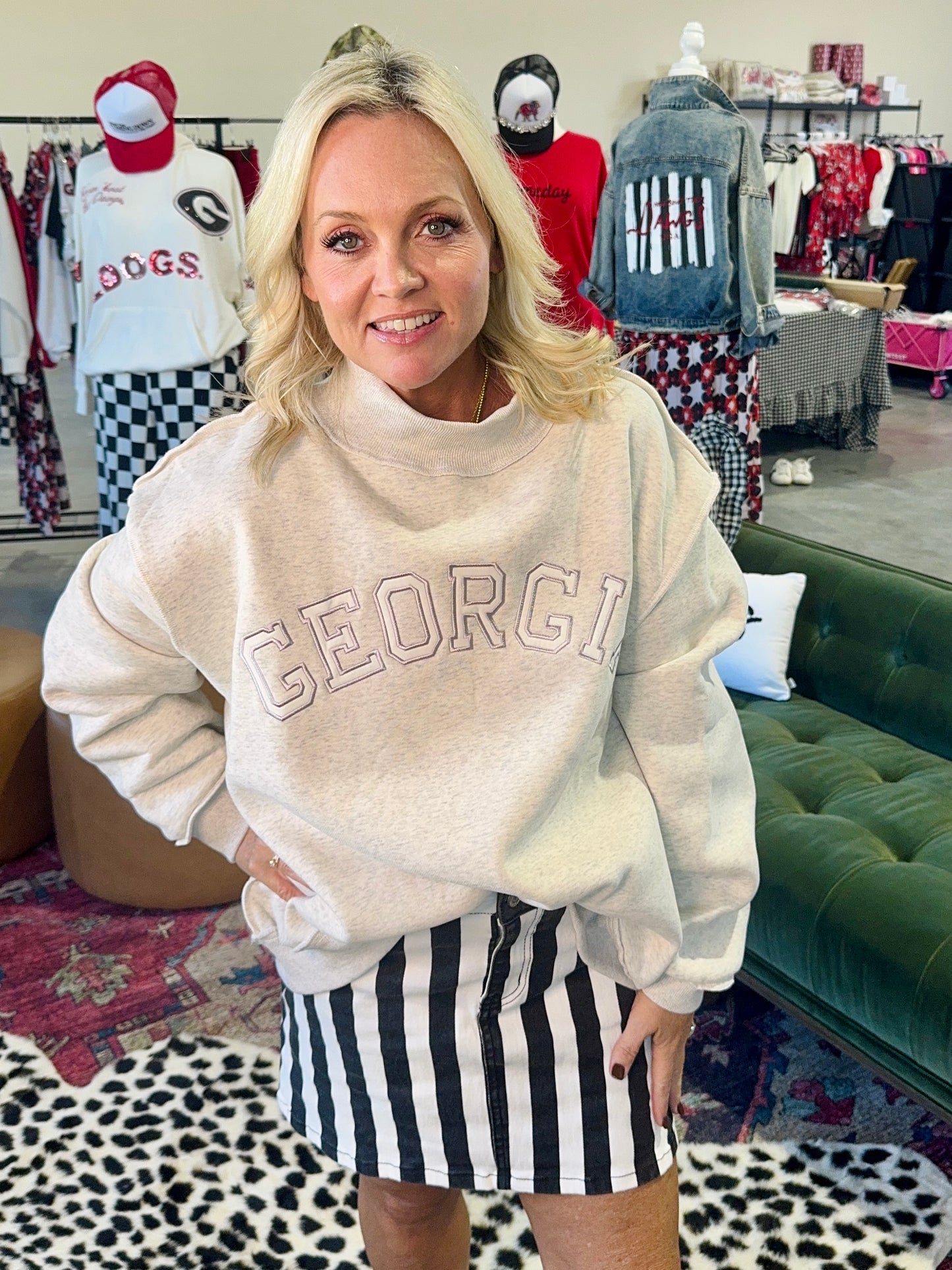 Oversized embroidered mock neck light sweatshirt