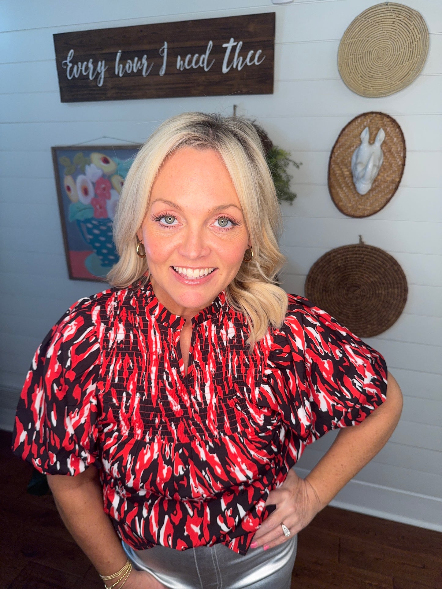 Black and red blouse ballon sleeve warehouse clearance sale