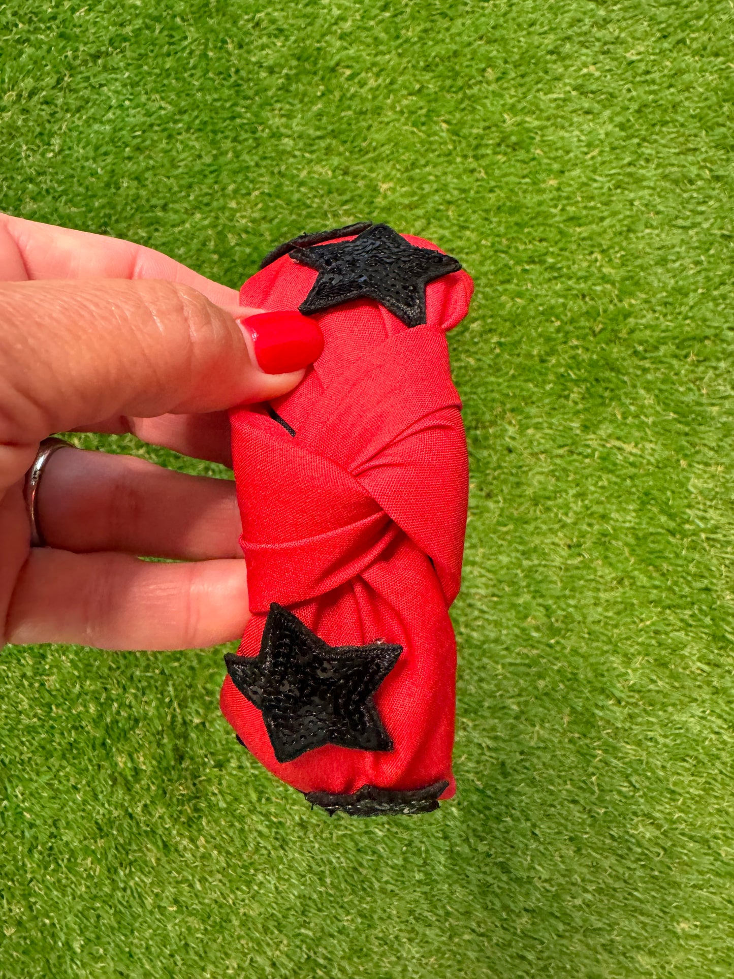 Headband red with black stars